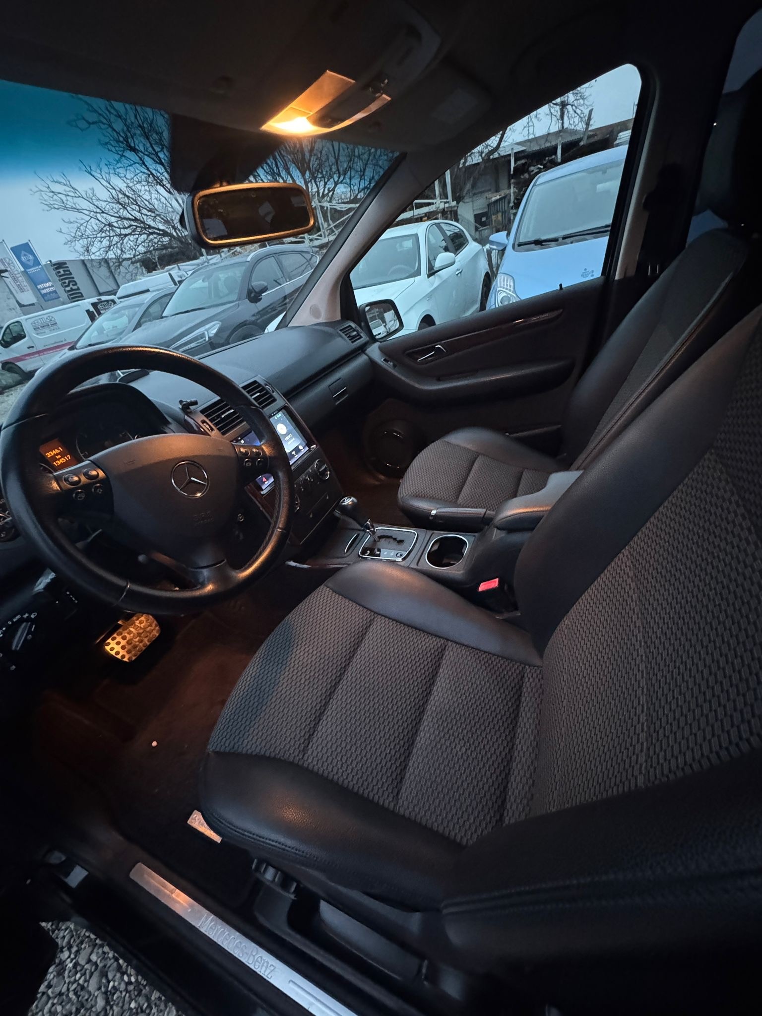 MERCEDES-BENZ A 180 CDI Elégance-image-13