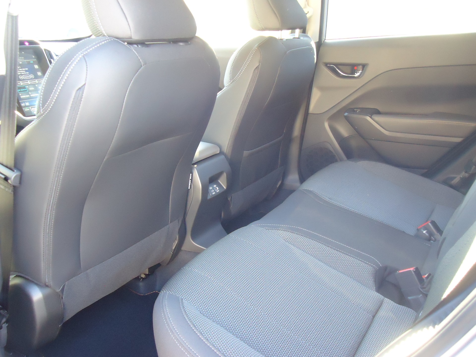 SUBARU Crosstrek 2.0 e-Boxer Passion AWD Lineartronic-image-11