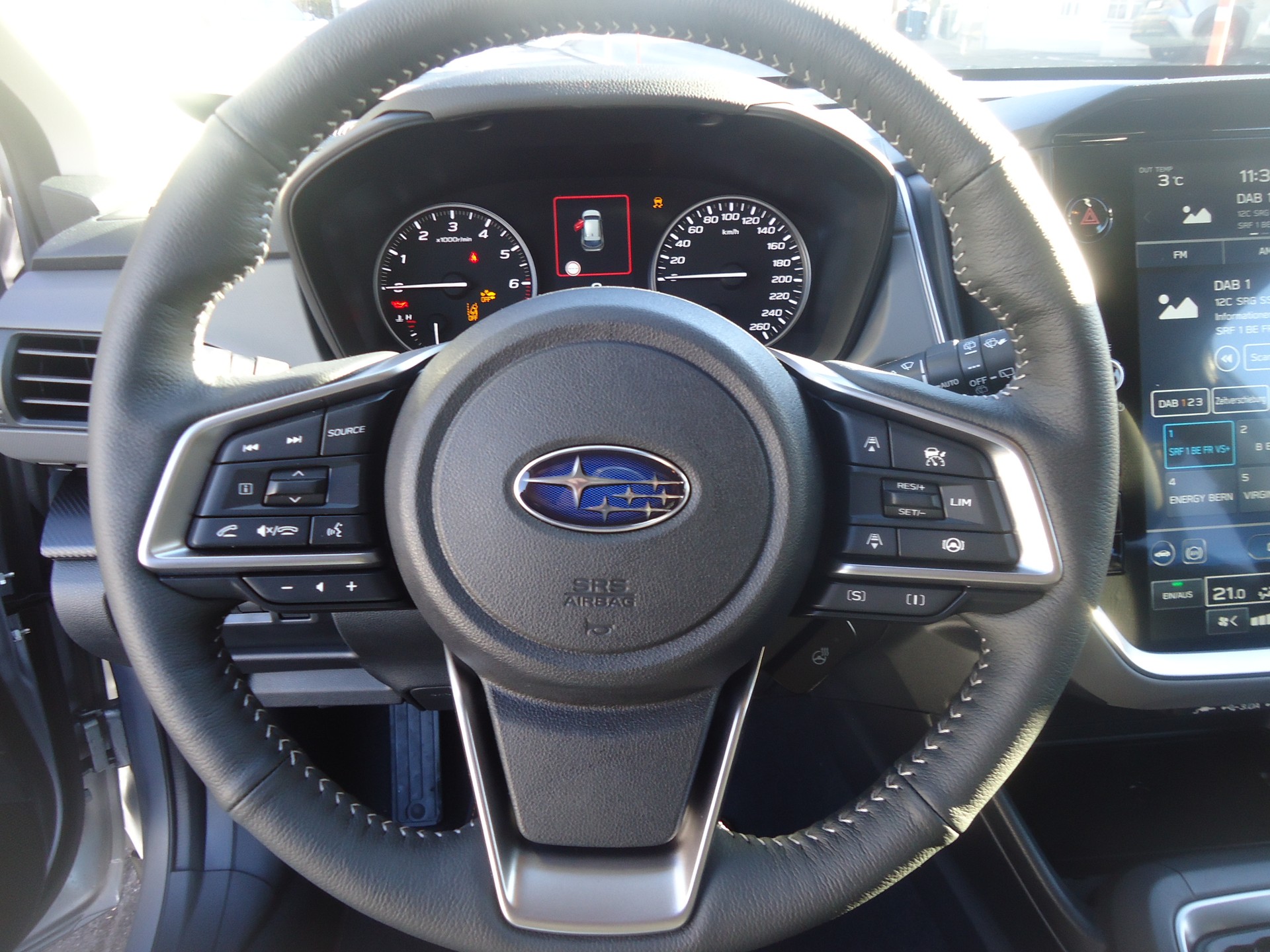 SUBARU Crosstrek 2.0 e-Boxer Passion AWD Lineartronic-image-8