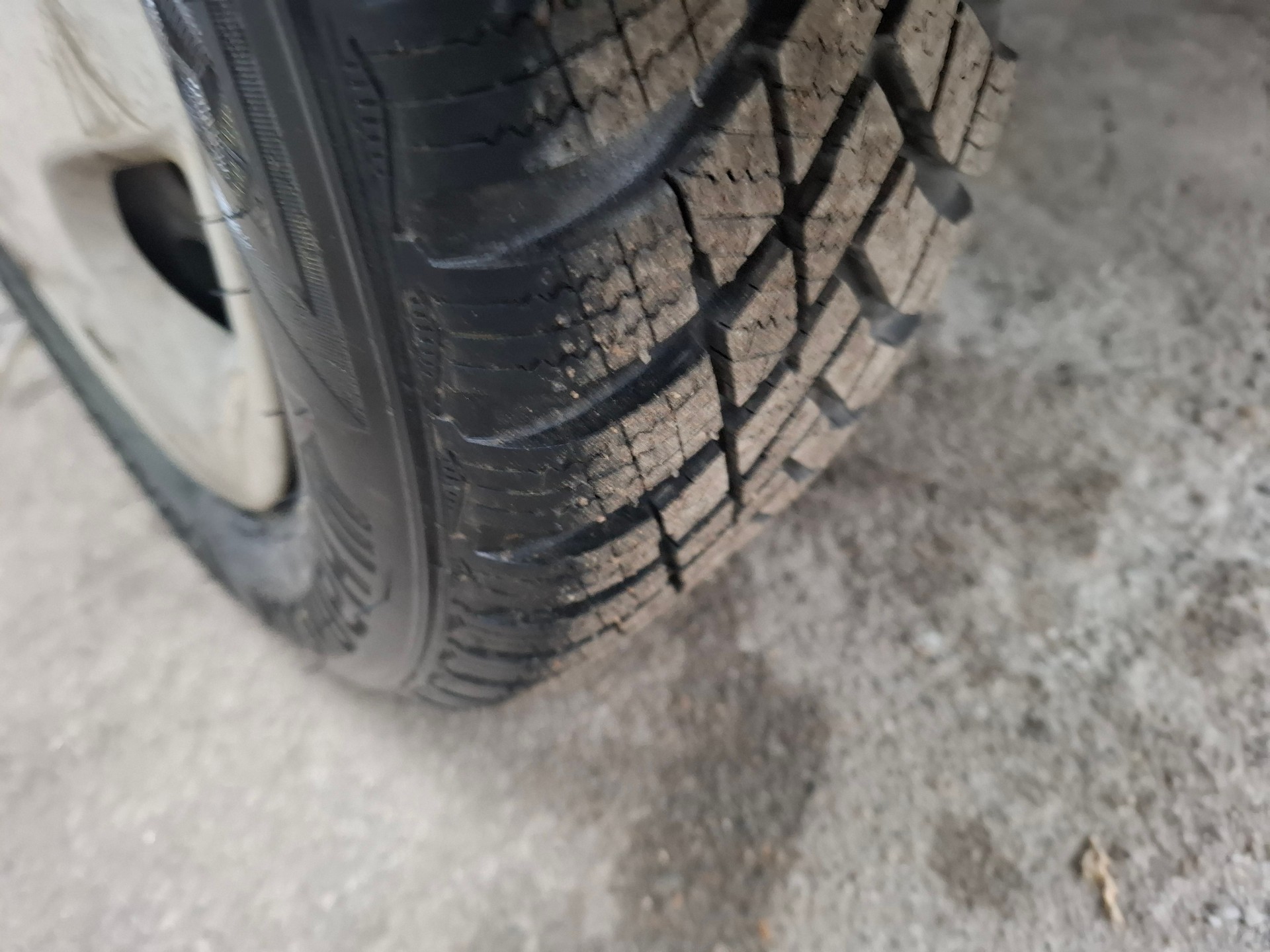 SUBARU G3X Justy 1.3 AWD-image-12