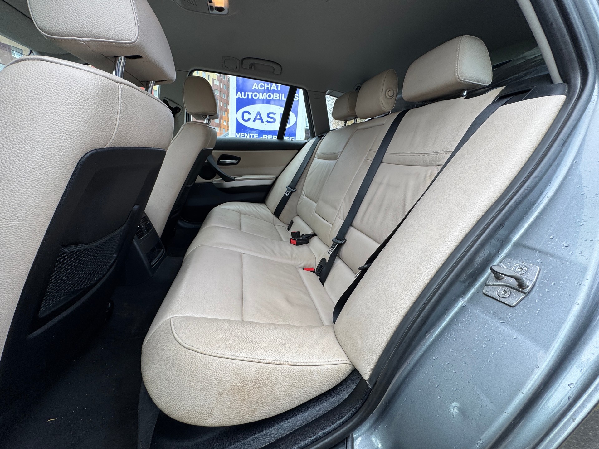 BMW 320d xDrive Touring Steptronic-image-8