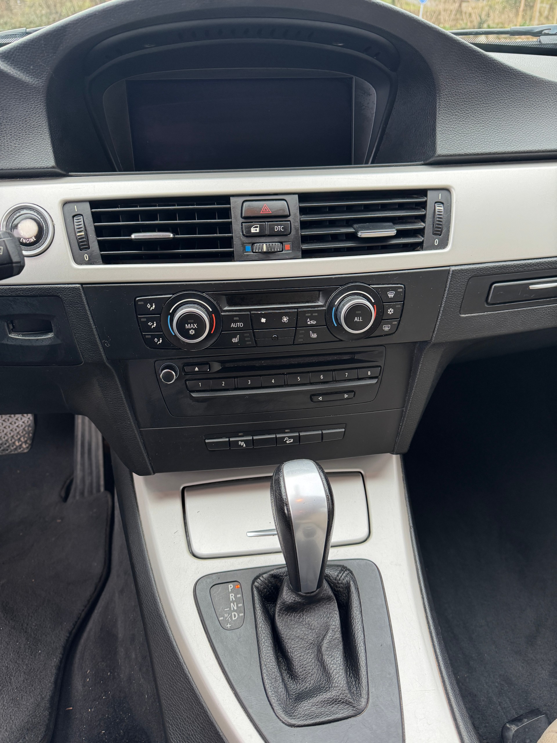 BMW 320d xDrive Touring Steptronic-image-13