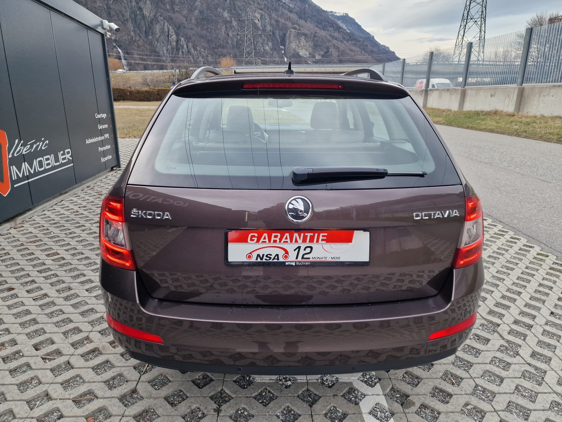 SKODA Octavia Combi 1.8 TSI Elegance 4x4 DSG-image-5