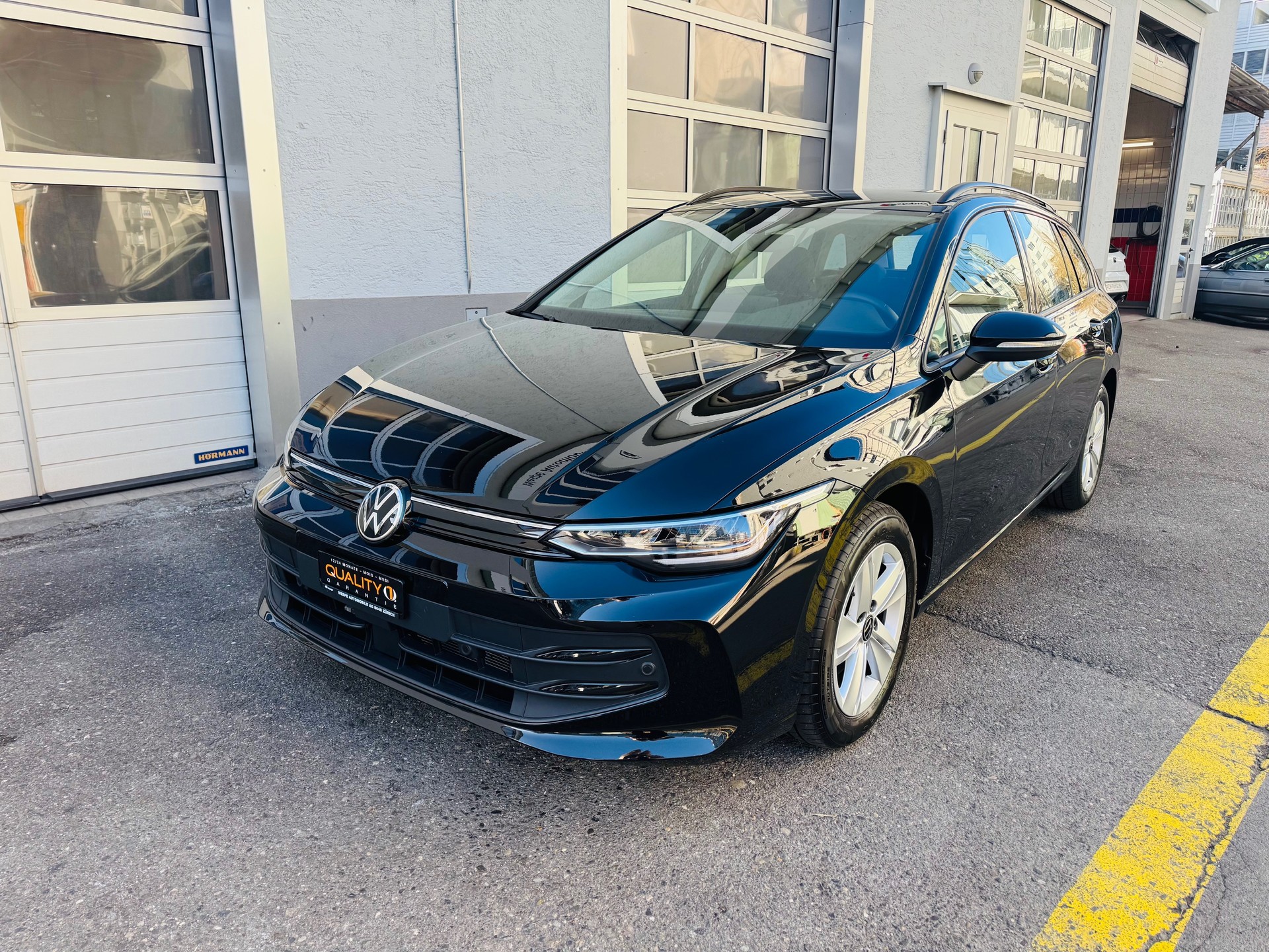 VW Golf Variant 1.5 eTSI mHEV Life-image-2