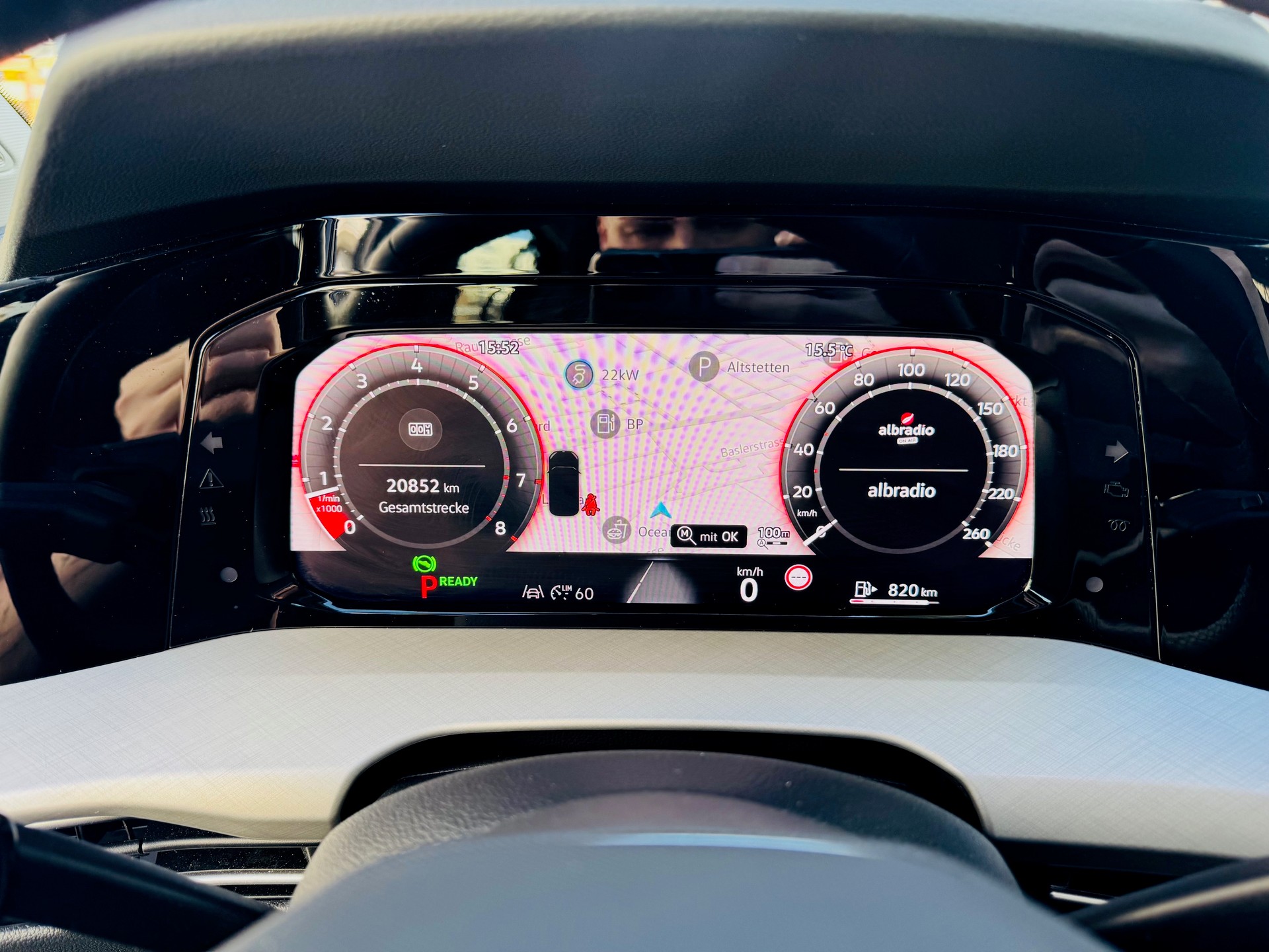 VW Golf Variant 1.5 eTSI mHEV Life-image-10