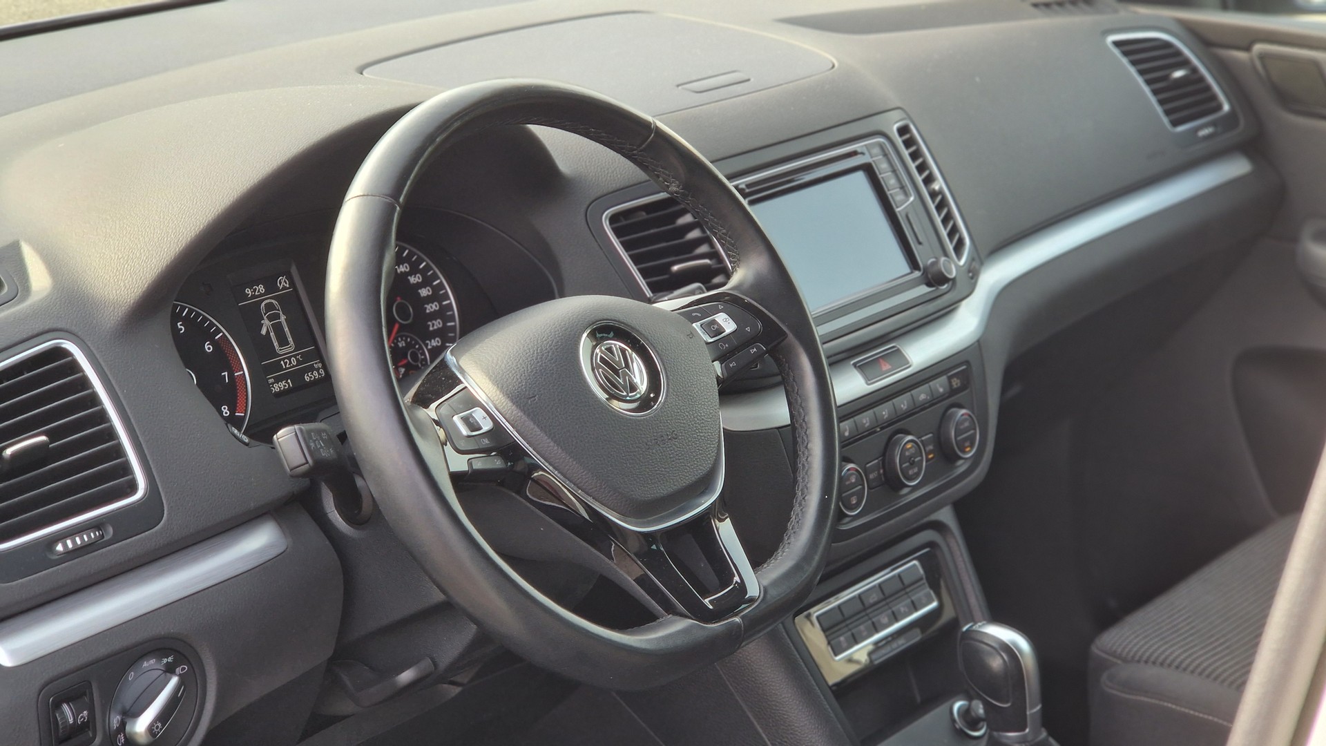 VW Sharan 1.4 TSI BlMT Comfortline DSG-image-6