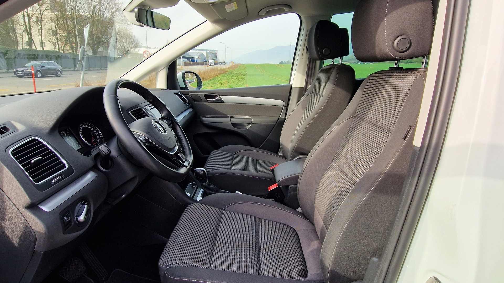 VW Sharan 1.4 TSI BlMT Comfortline DSG-image-5