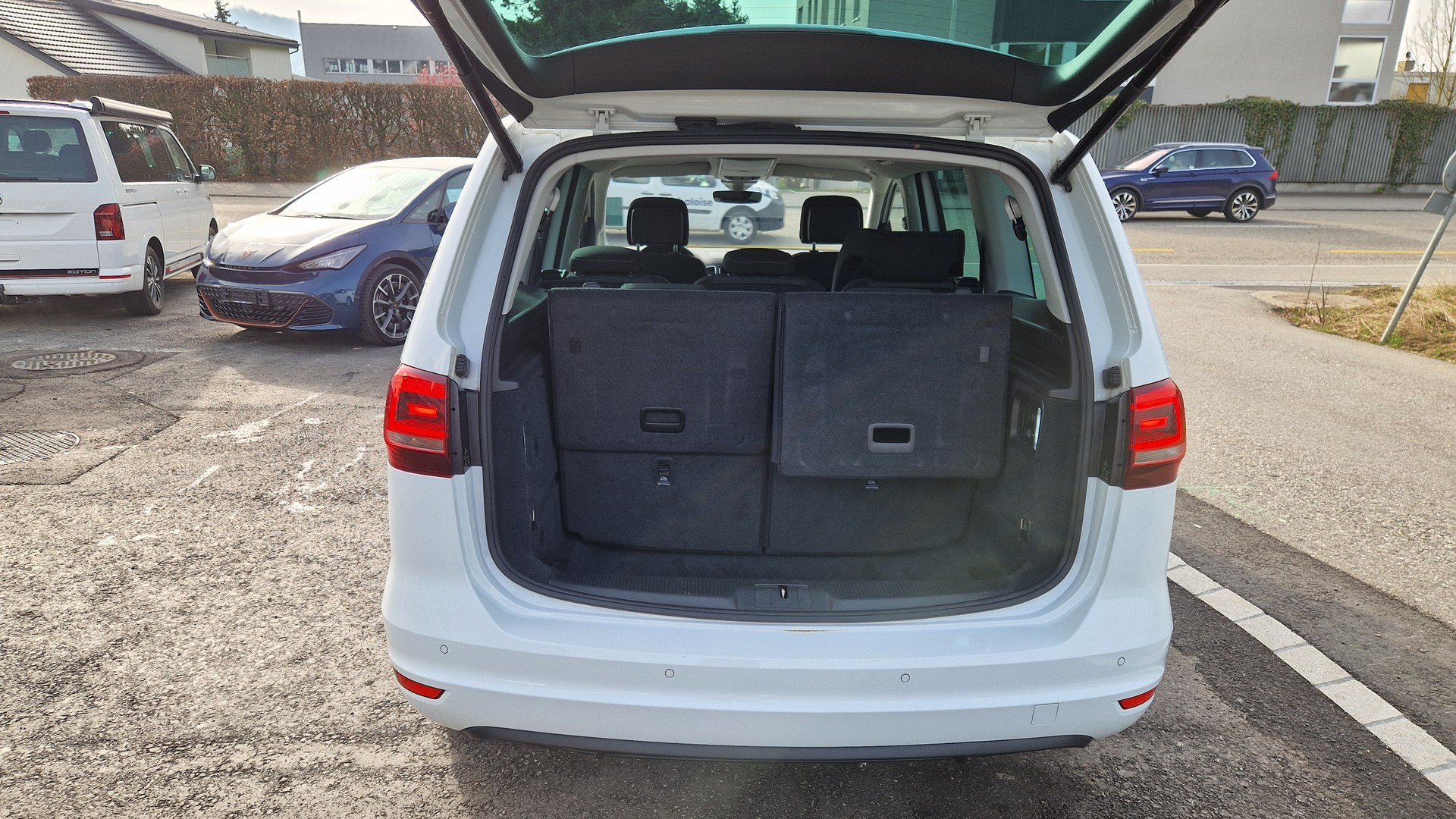 VW Sharan 1.4 TSI BlMT Comfortline DSG-image-15