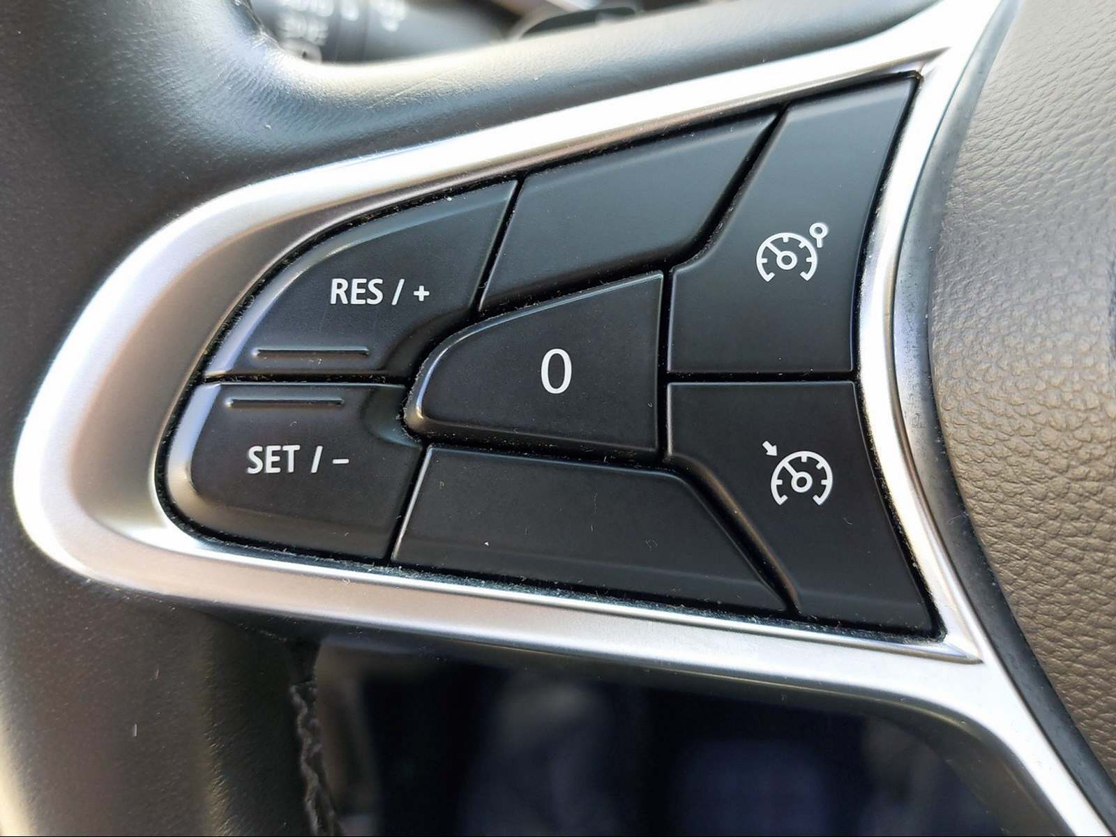 RENAULT Captur 1.3 TCe Intens EDC-image-13