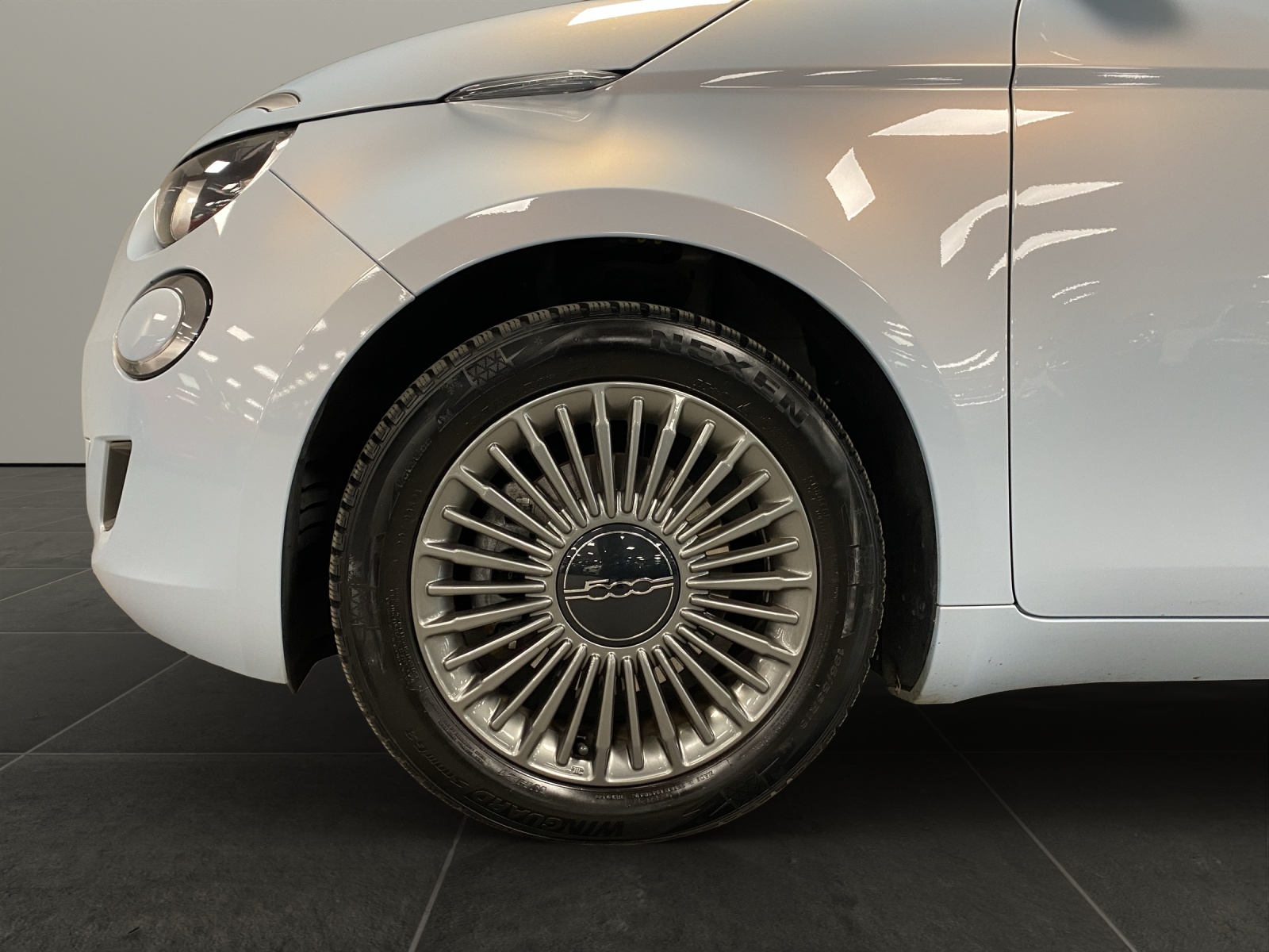 FIAT 500e Icon-image-9