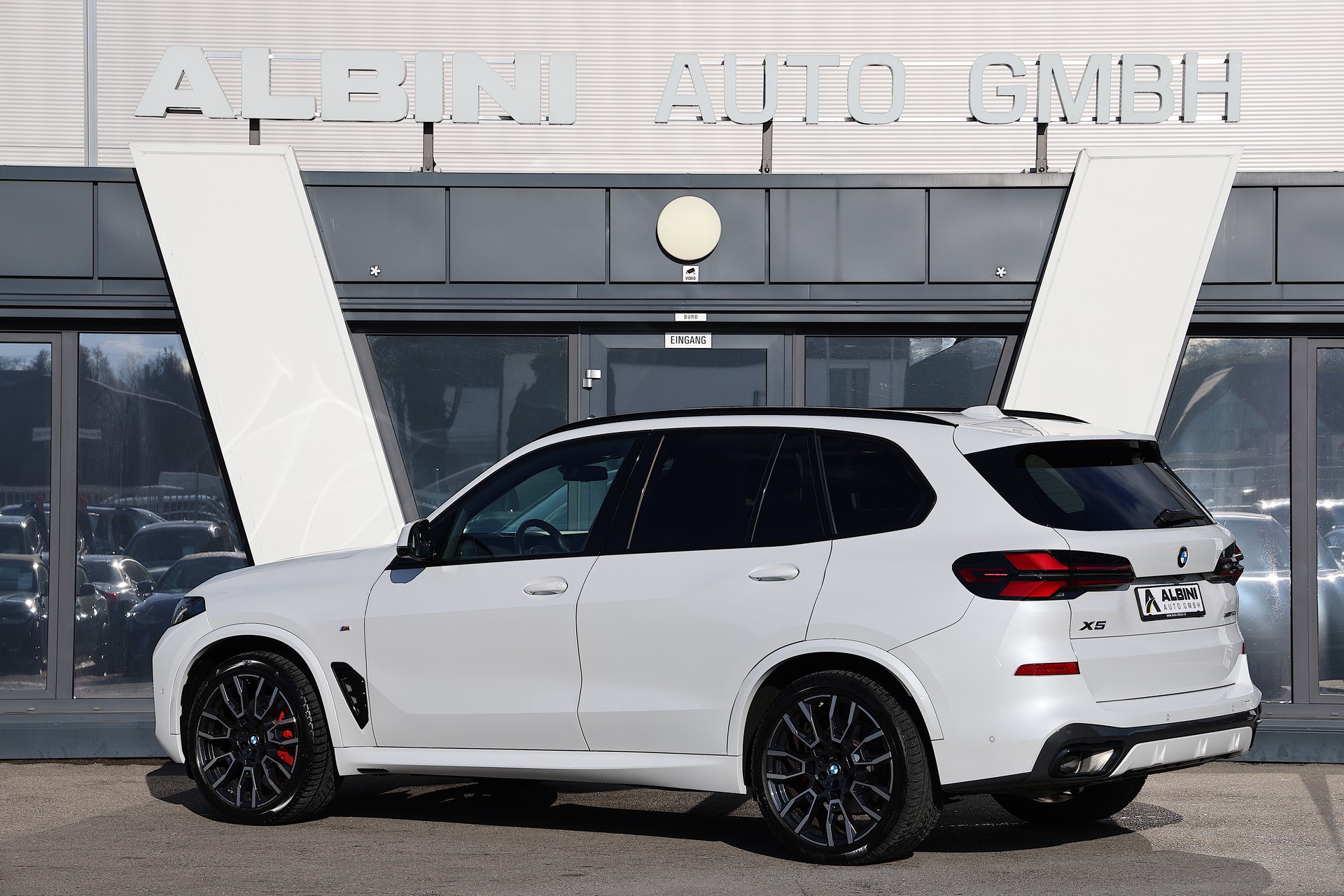 BMW X5 xDrive 48V 40d M Sport Pro Steptronic-showroom-element-3