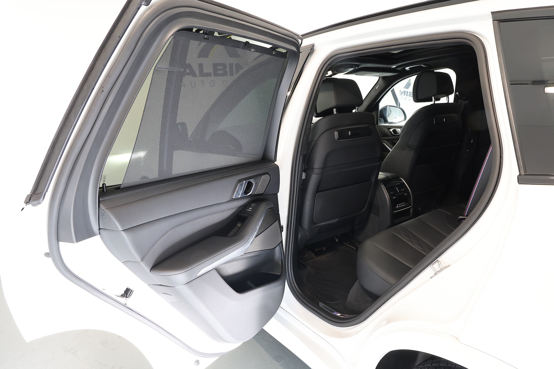 BMW X5 xDrive 48V 40d M Sport Pro Steptronic-image-14