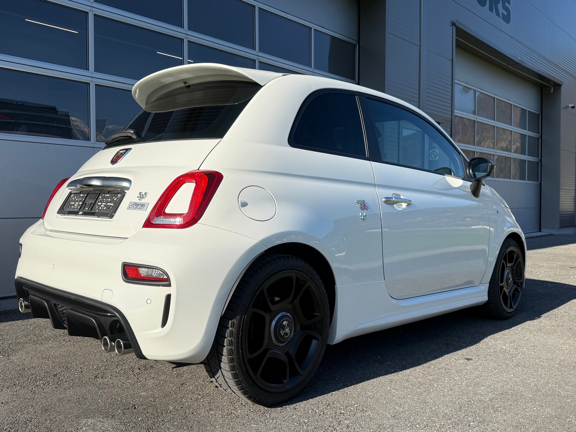 FIAT 595 1.4 16V Turbo Abarth Pista-image-2