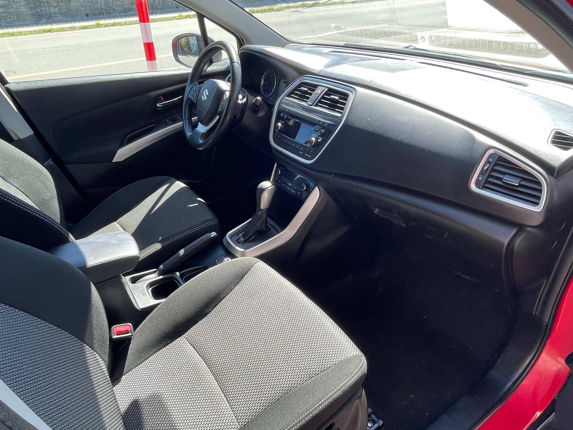 SUZUKI SX4 S-Cross 1.6 16V Compact+ 4WD CVT7-image-5