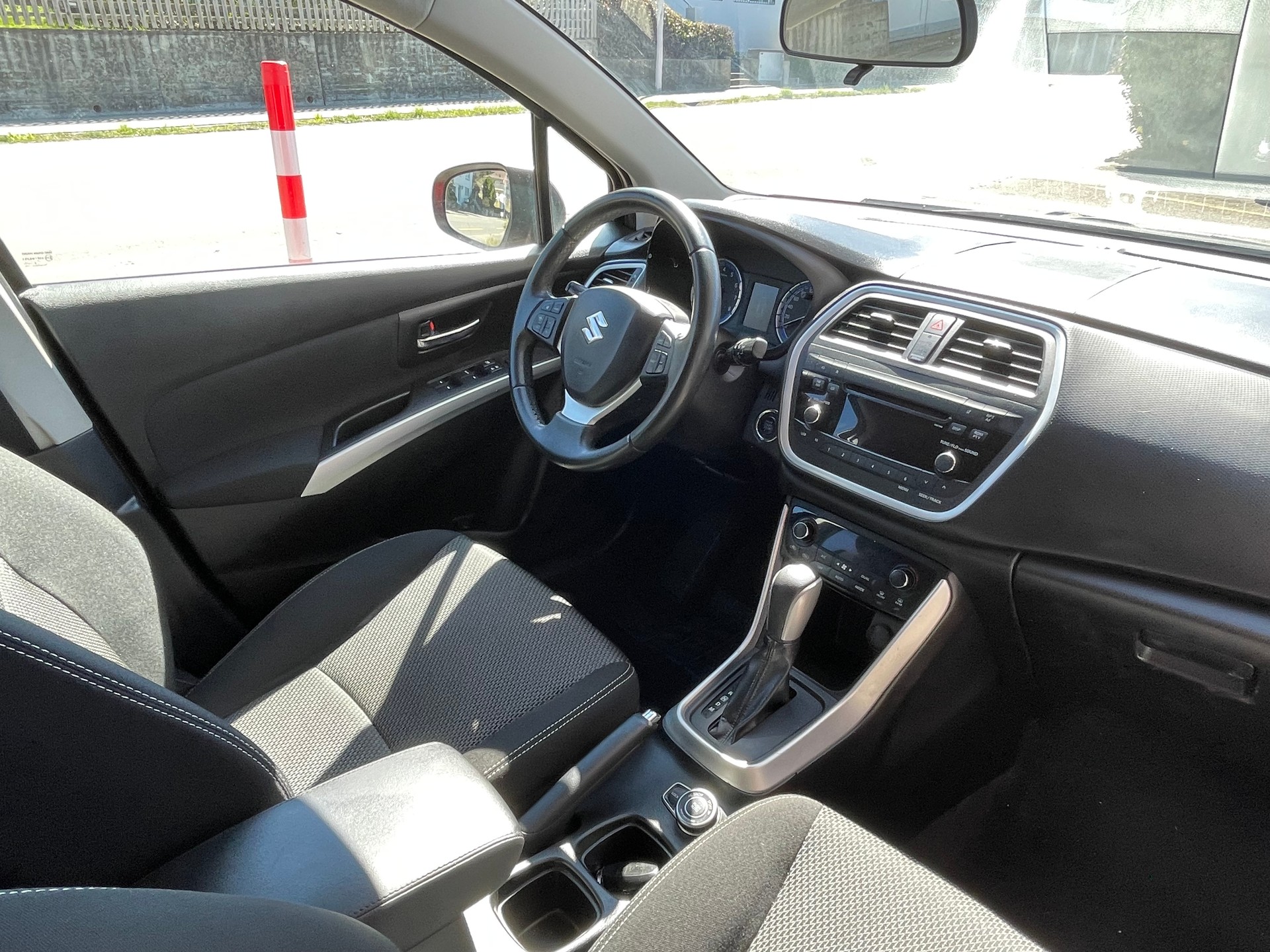 SUZUKI SX4 S-Cross 1.6 16V Compact+ 4WD CVT7-image-7