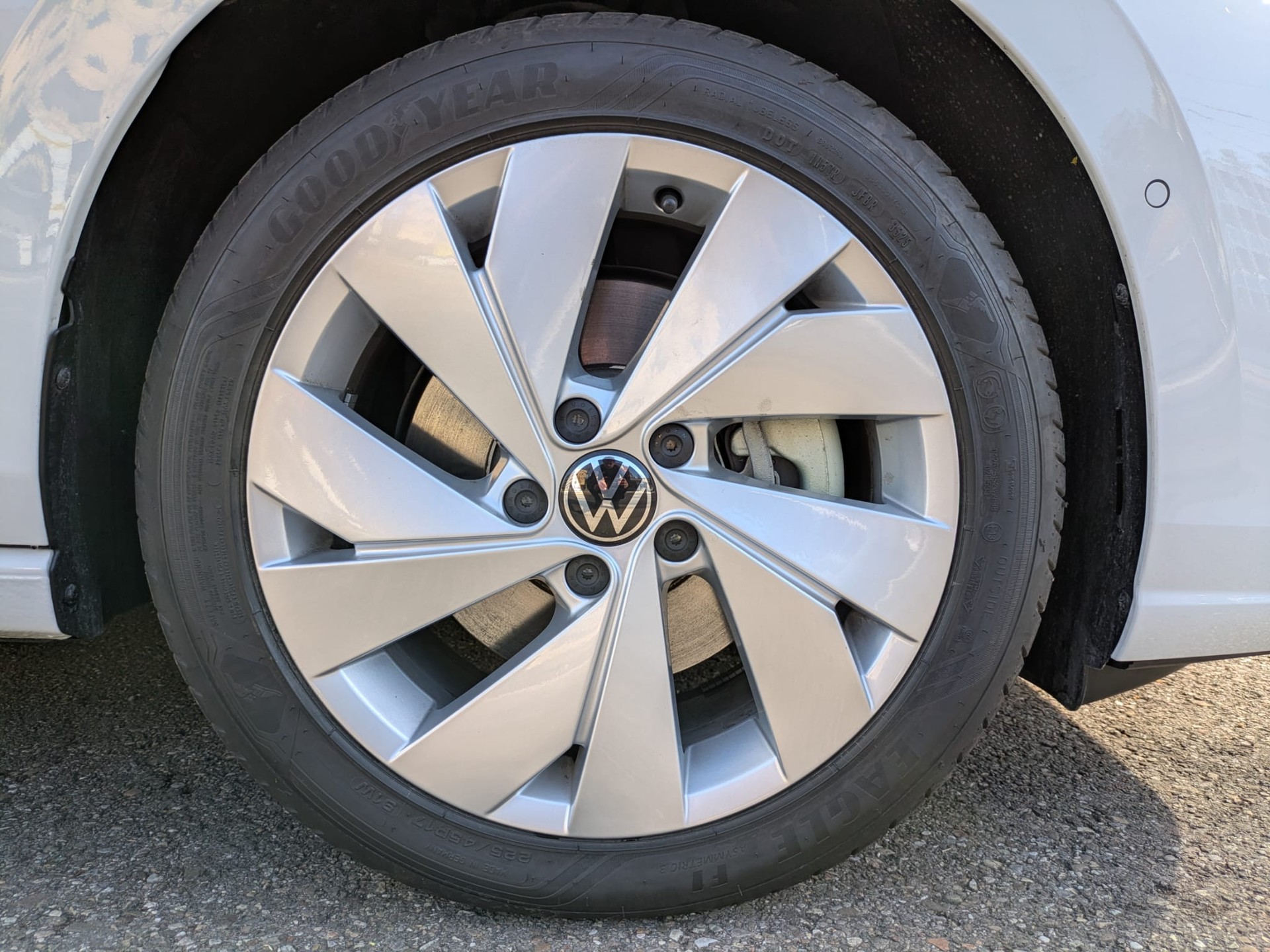 VW Golf 1.5 TSI PHEV Life-image-31