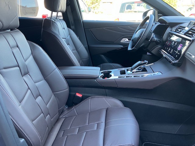DS AUTOMOBILES DS 7 Crossback E-Tense 360 4x4 Saint-Exupery-image-8