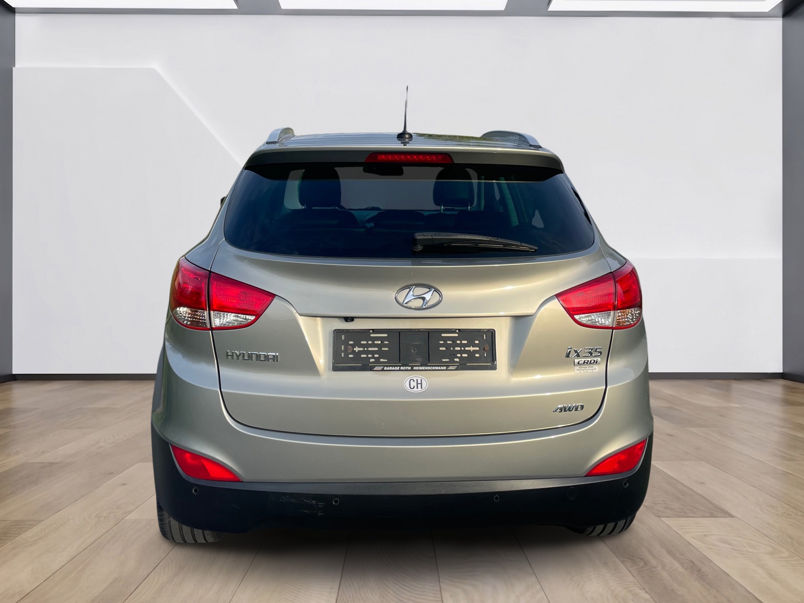 HYUNDAI iX 35 2.0 CRDi Premium 4WD Automatic-showroom-element-3