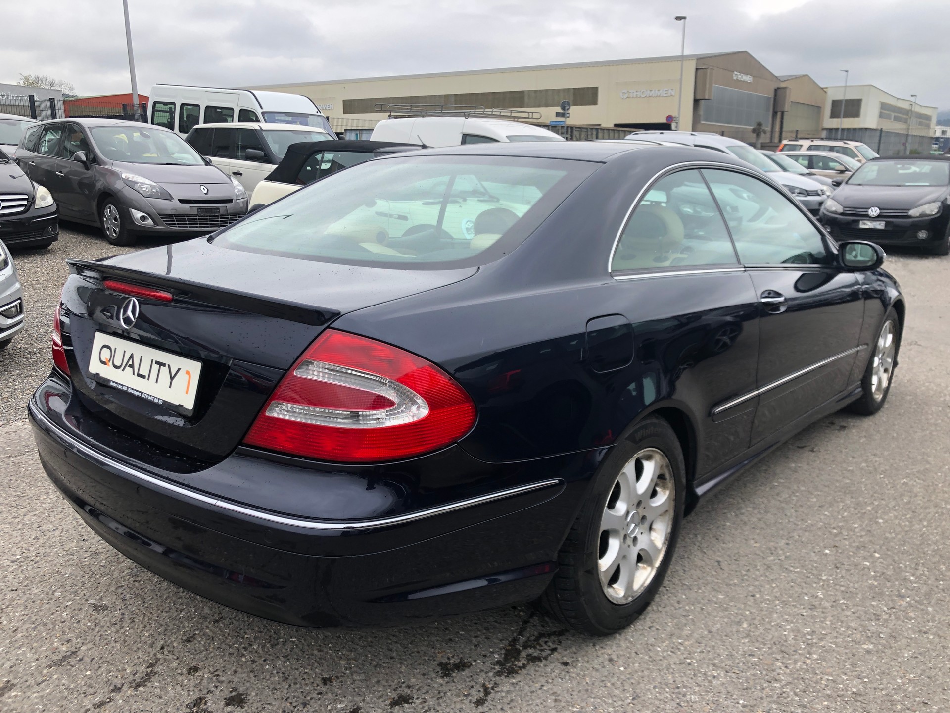 MERCEDES-BENZ CLK 240 Avantgarde-showroom-element-3