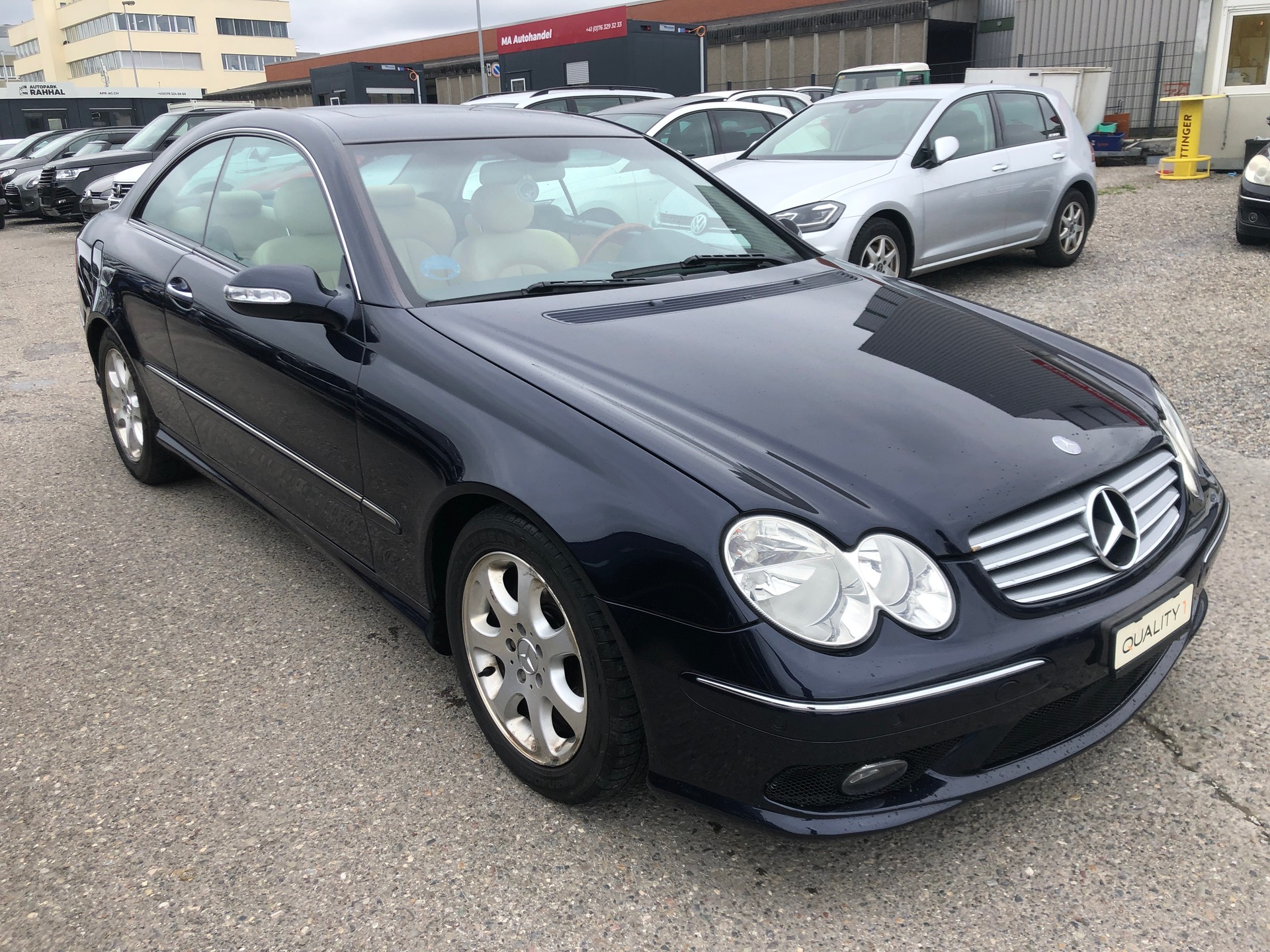 MERCEDES-BENZ CLK 240 Avantgarde-showroom-element-2