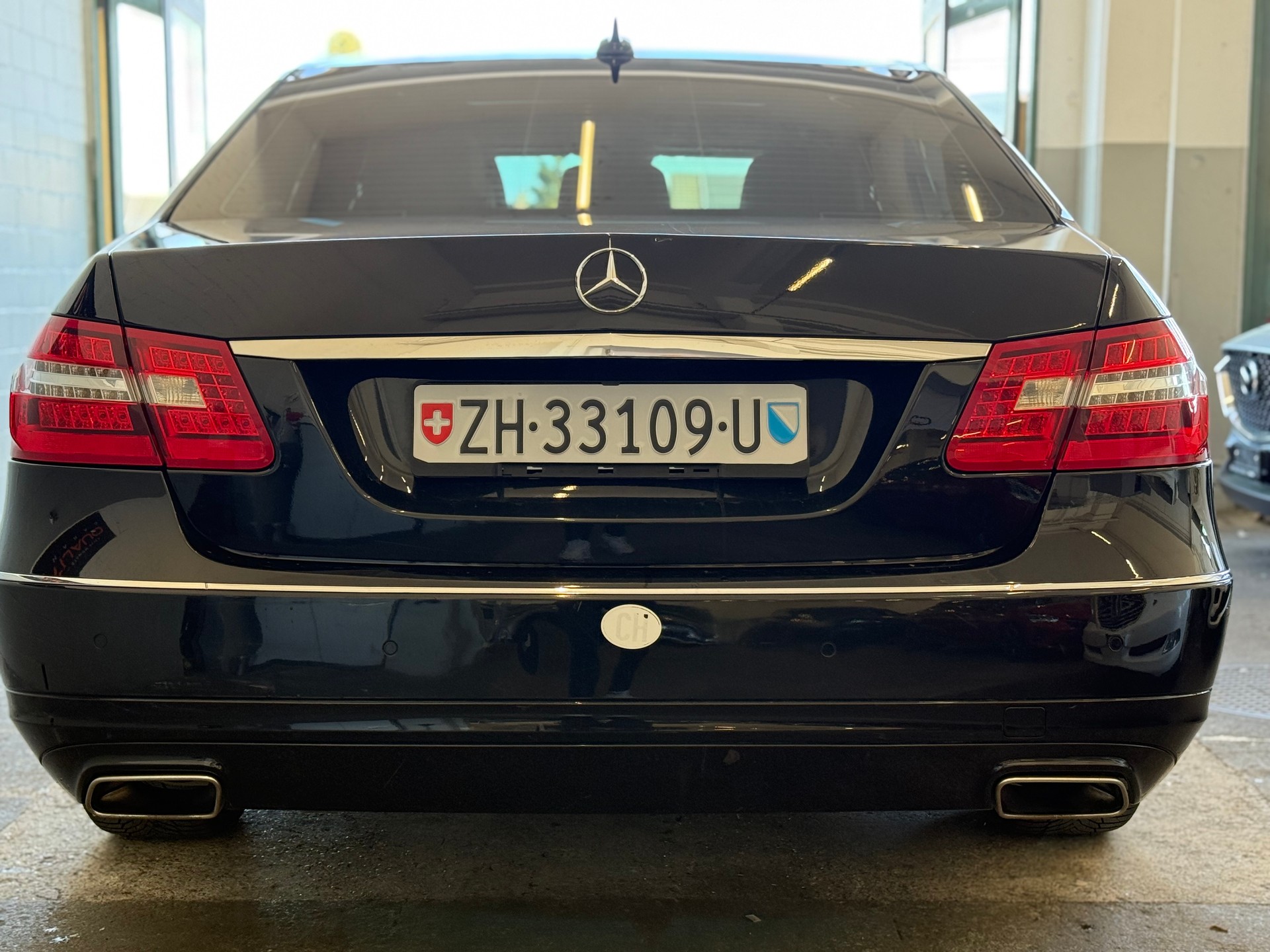 MERCEDES-BENZ E 250 CDI BlueEff. Avantgarde 4Matic 7G-Tronic-image-3