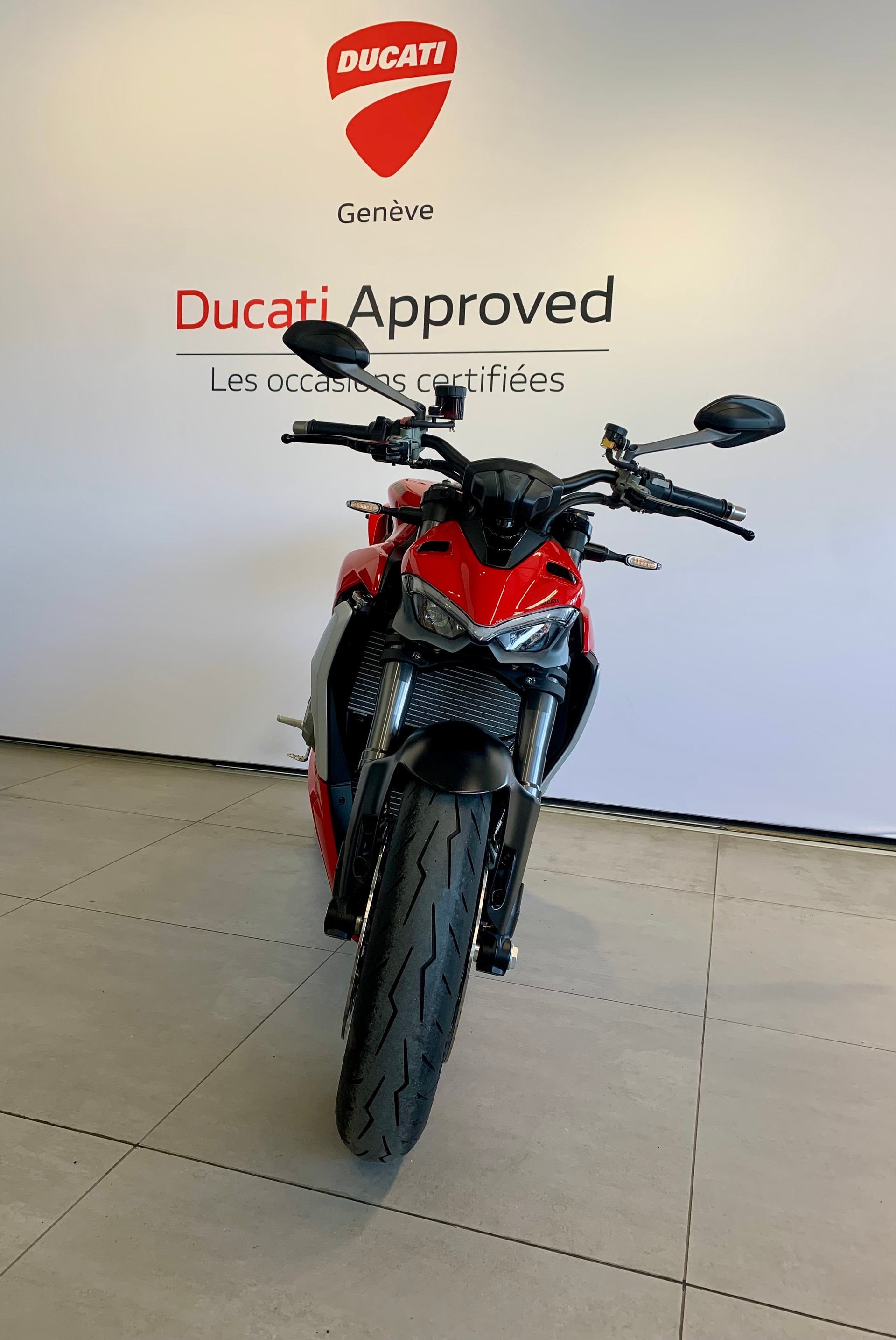 DUCATI Streetfighter V2-image-2