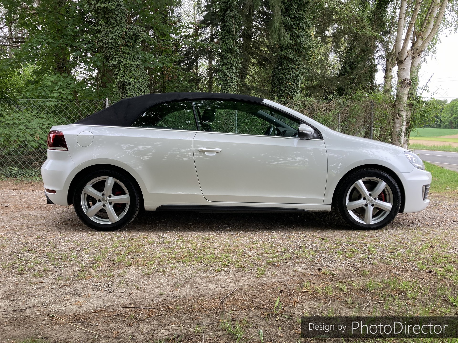 VW Golf Cabrio 2.0 TSI GTI-image-4