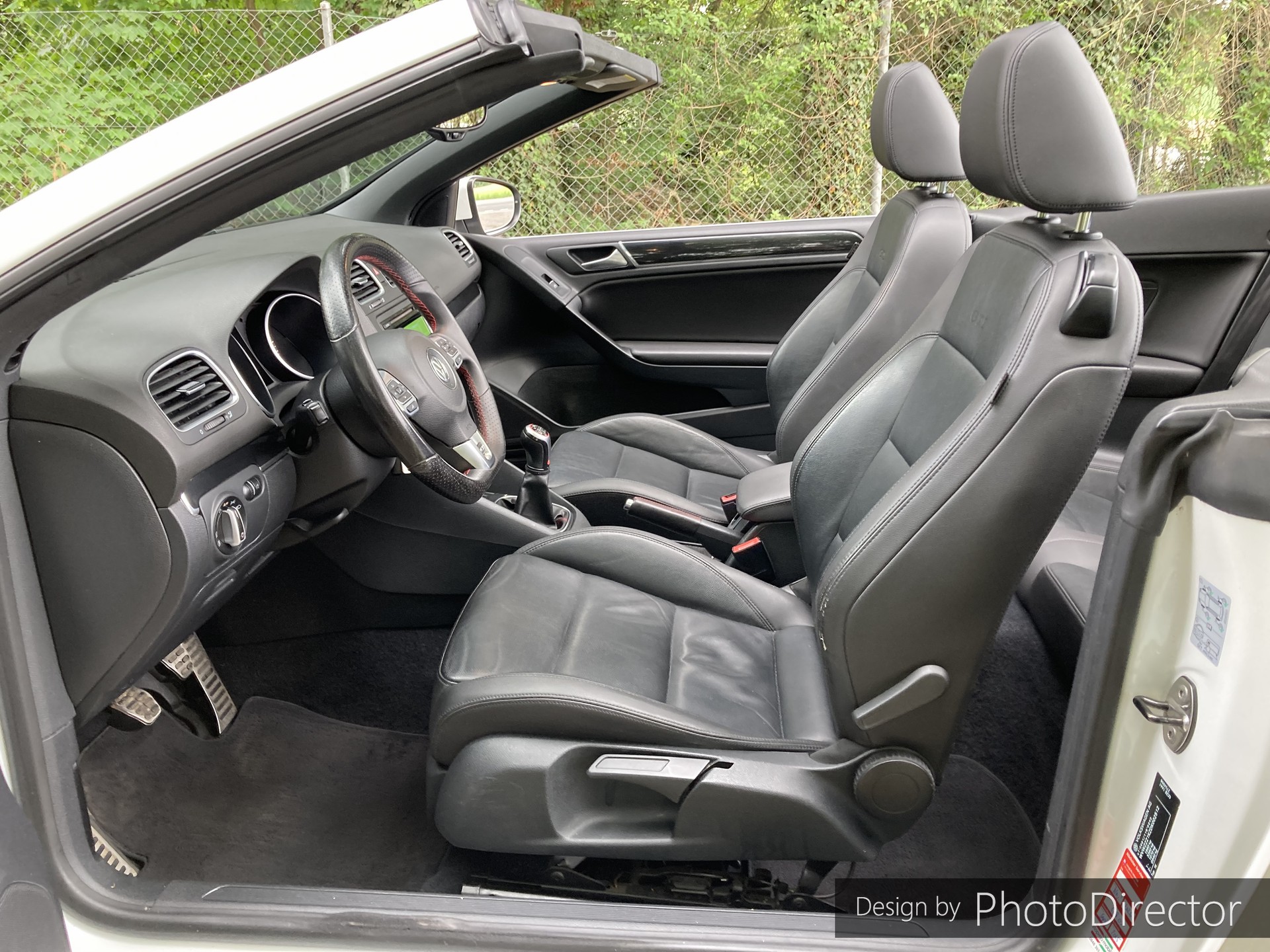 VW Golf Cabrio 2.0 TSI GTI-image-5