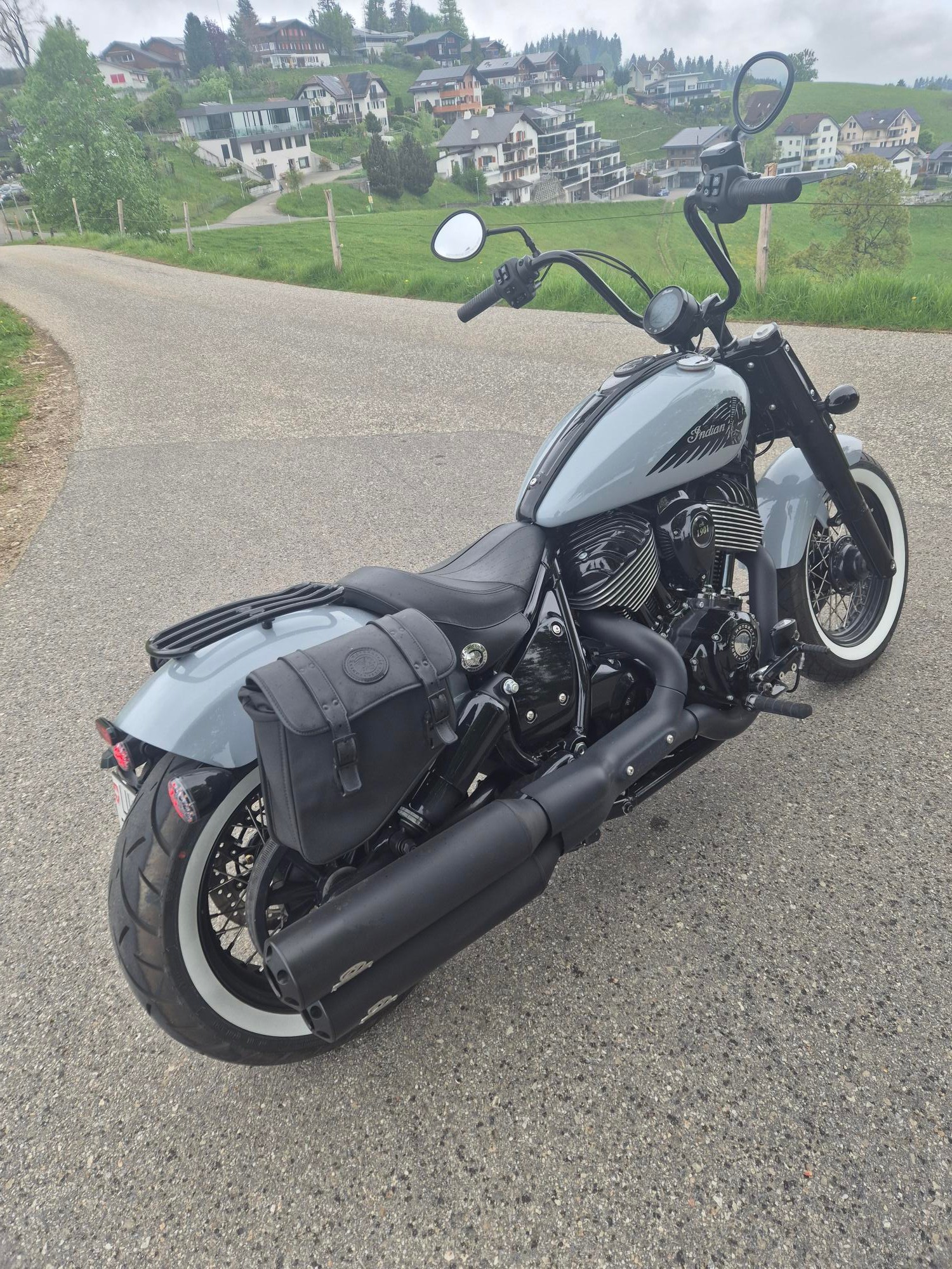 INDIAN Chief Bobber-image-2