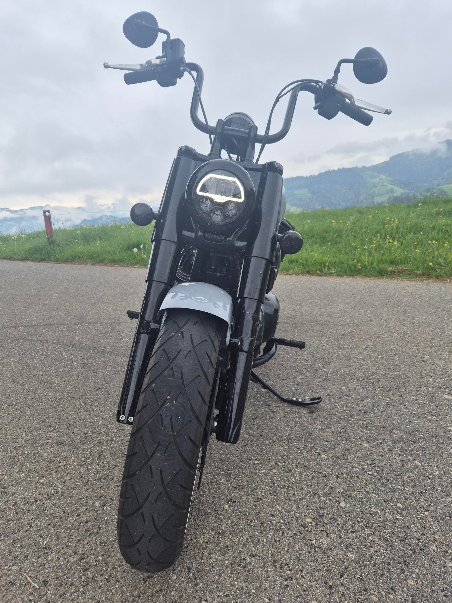 INDIAN Chief Bobber-image-1