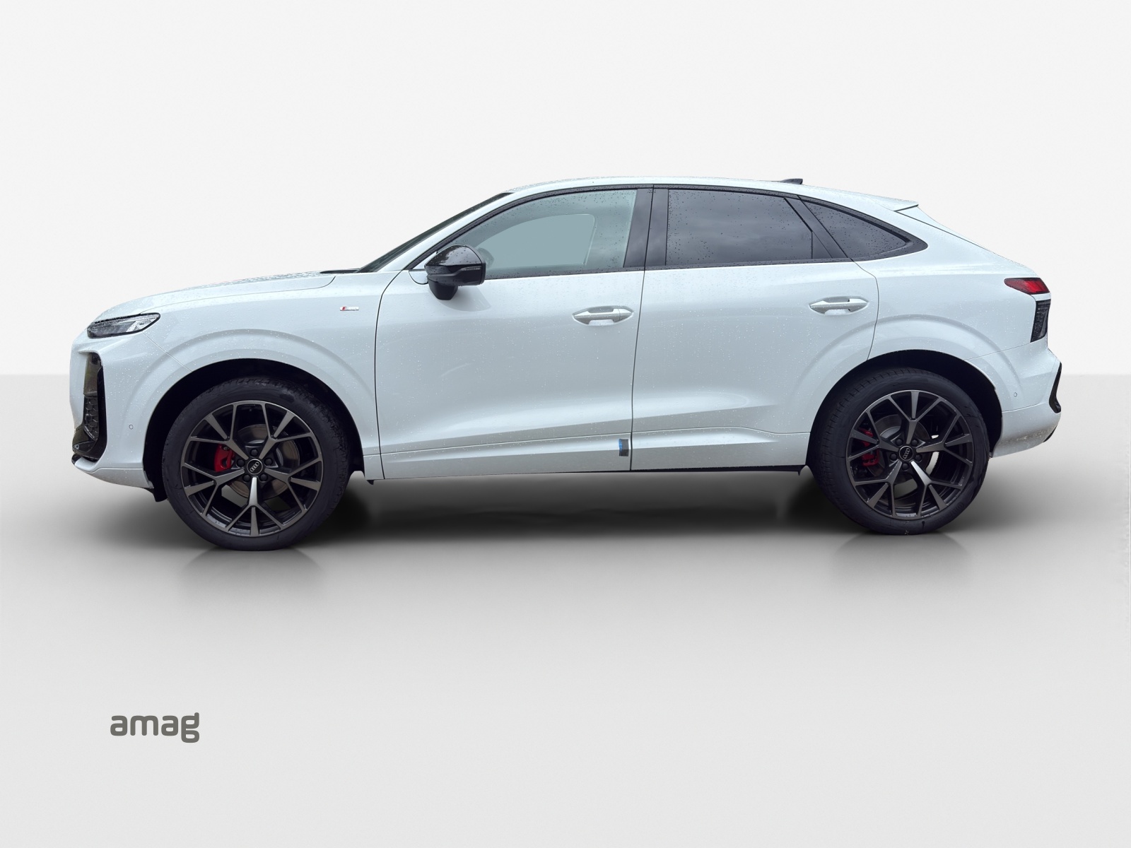 AUDI Q3 Sportback 110 kW TFSI S tronic-showroom-element-1
