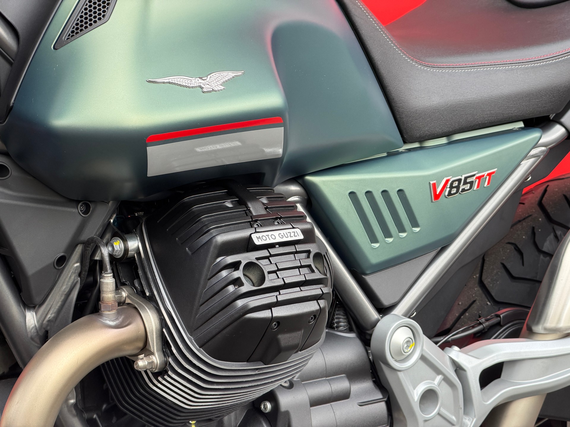MOTO GUZZI V85 TT-image-7