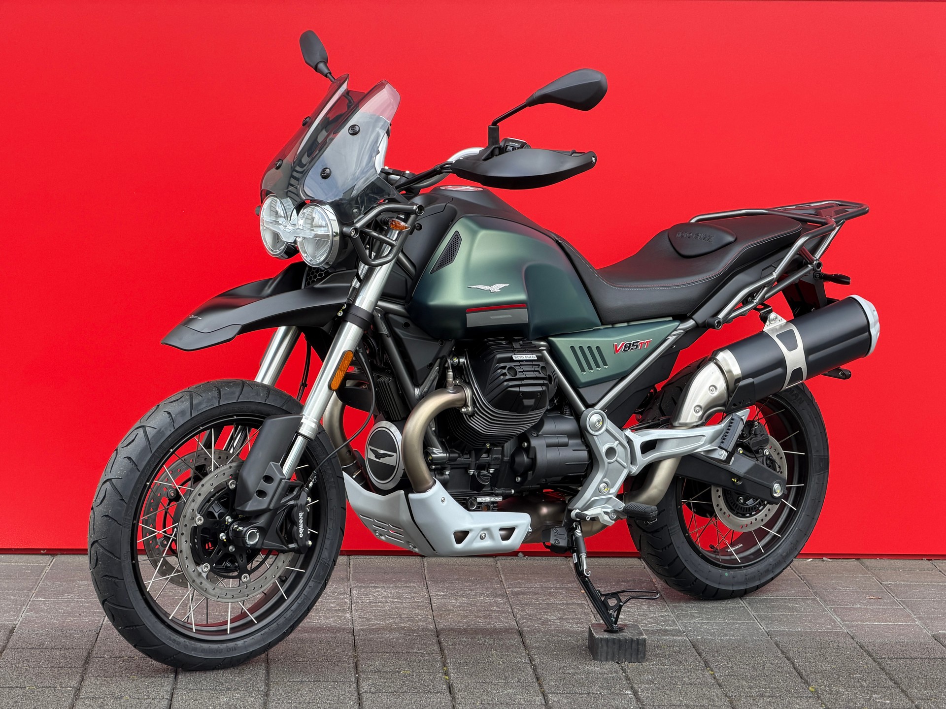 MOTO GUZZI V85 TT-image-3