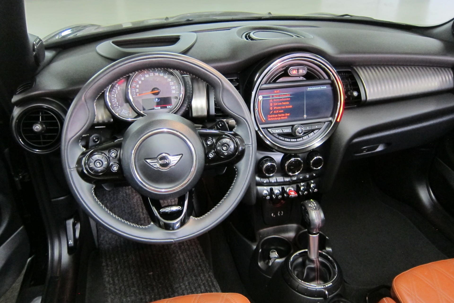 MINI Cooper S Cabriolet Steptronic-image-11