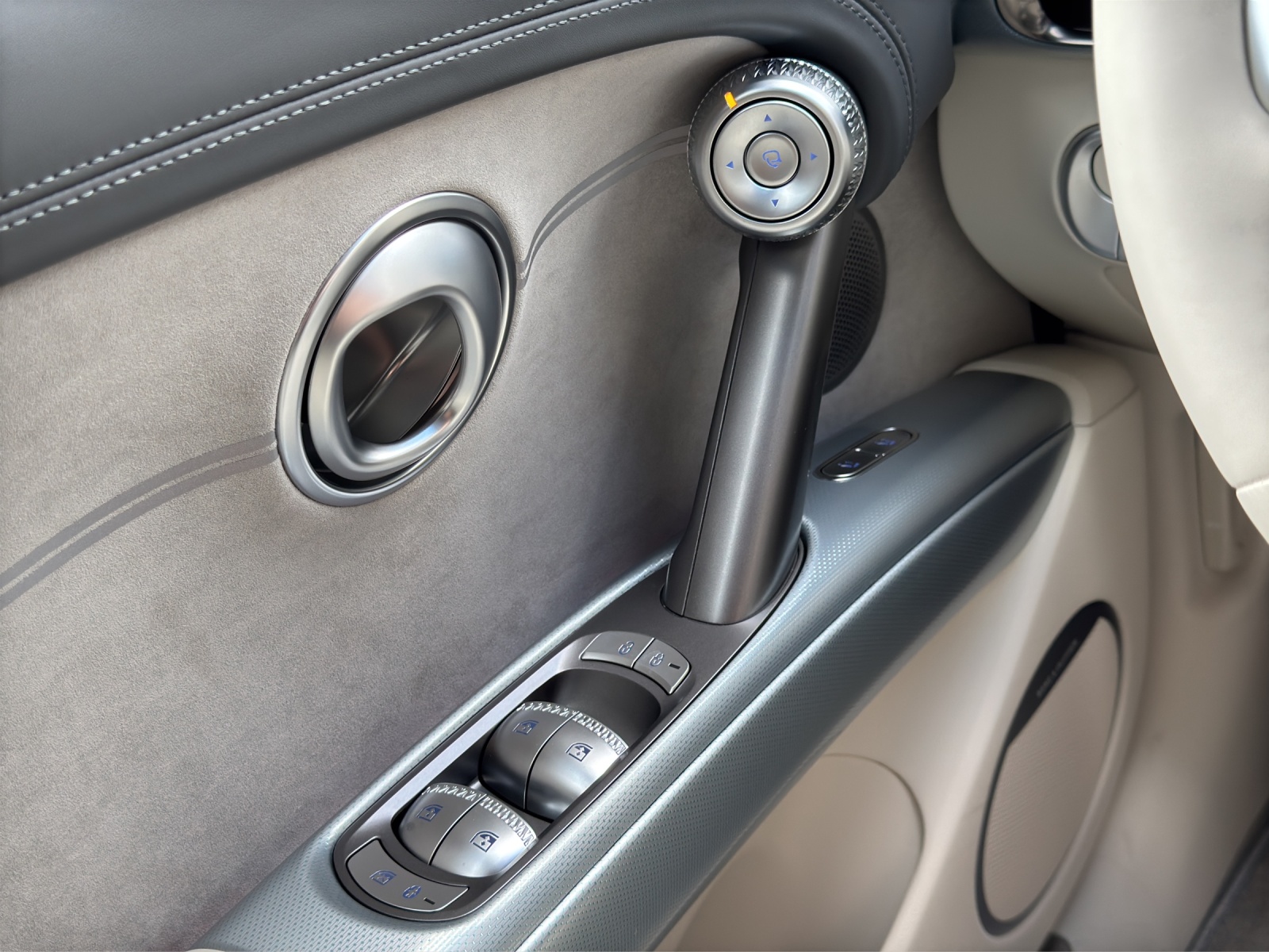GENESIS GV60 Dual Motor Sport AWD-image-11