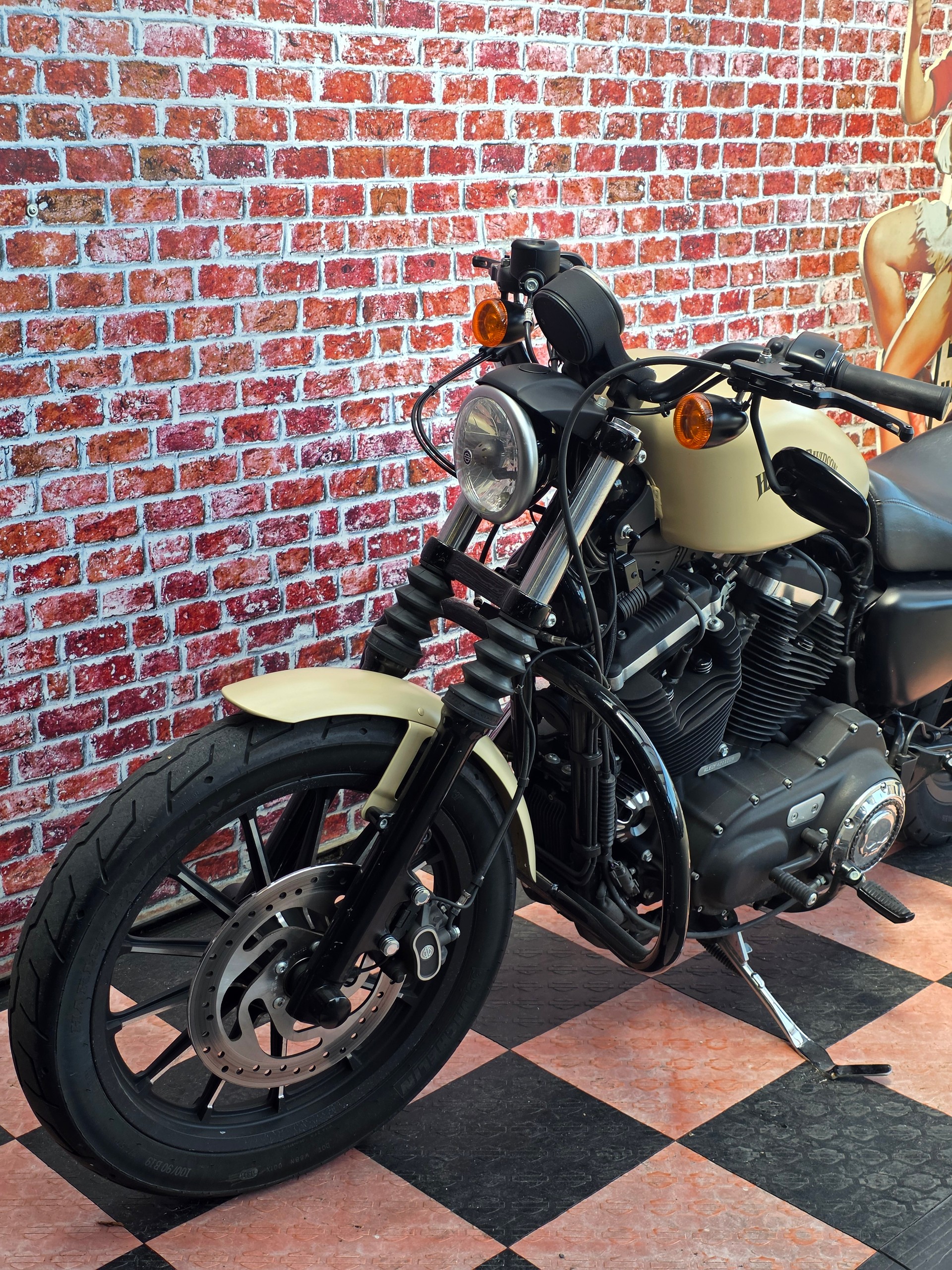 HARLEY-DAVIDSON XL 883 N Sportster Iron ABS-image-5