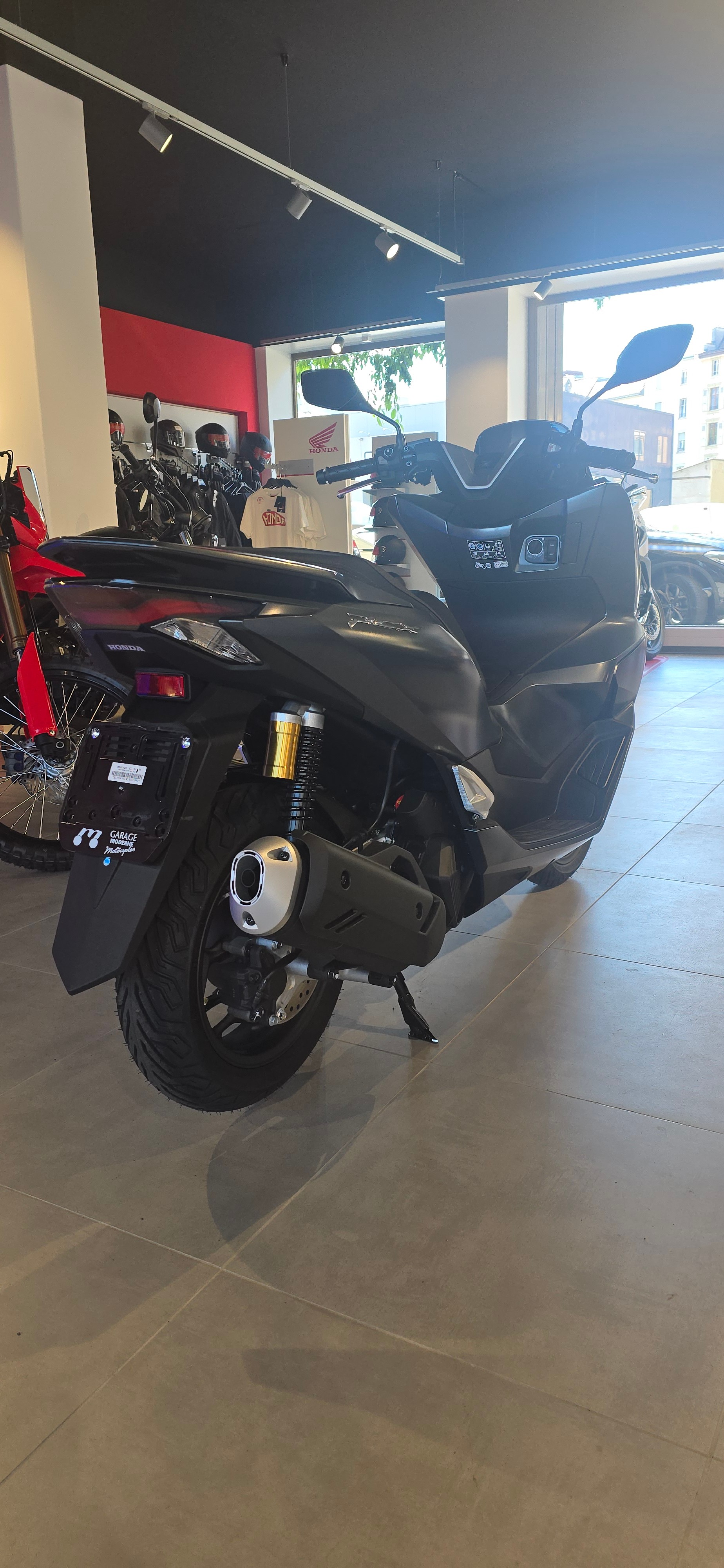 HONDA PCX 125 DX TFT. connectivity-image-4