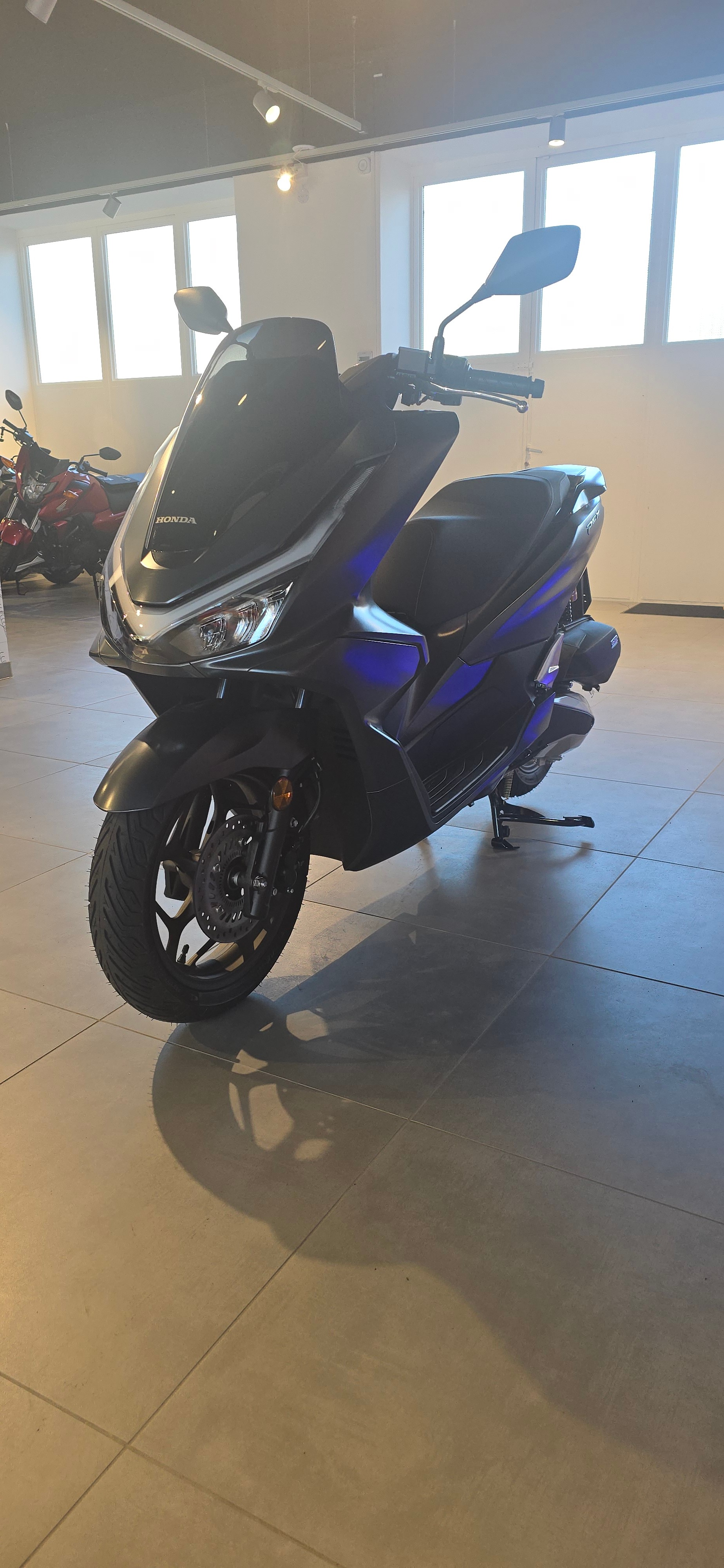 HONDA PCX 125 DX TFT. connectivity-image-0