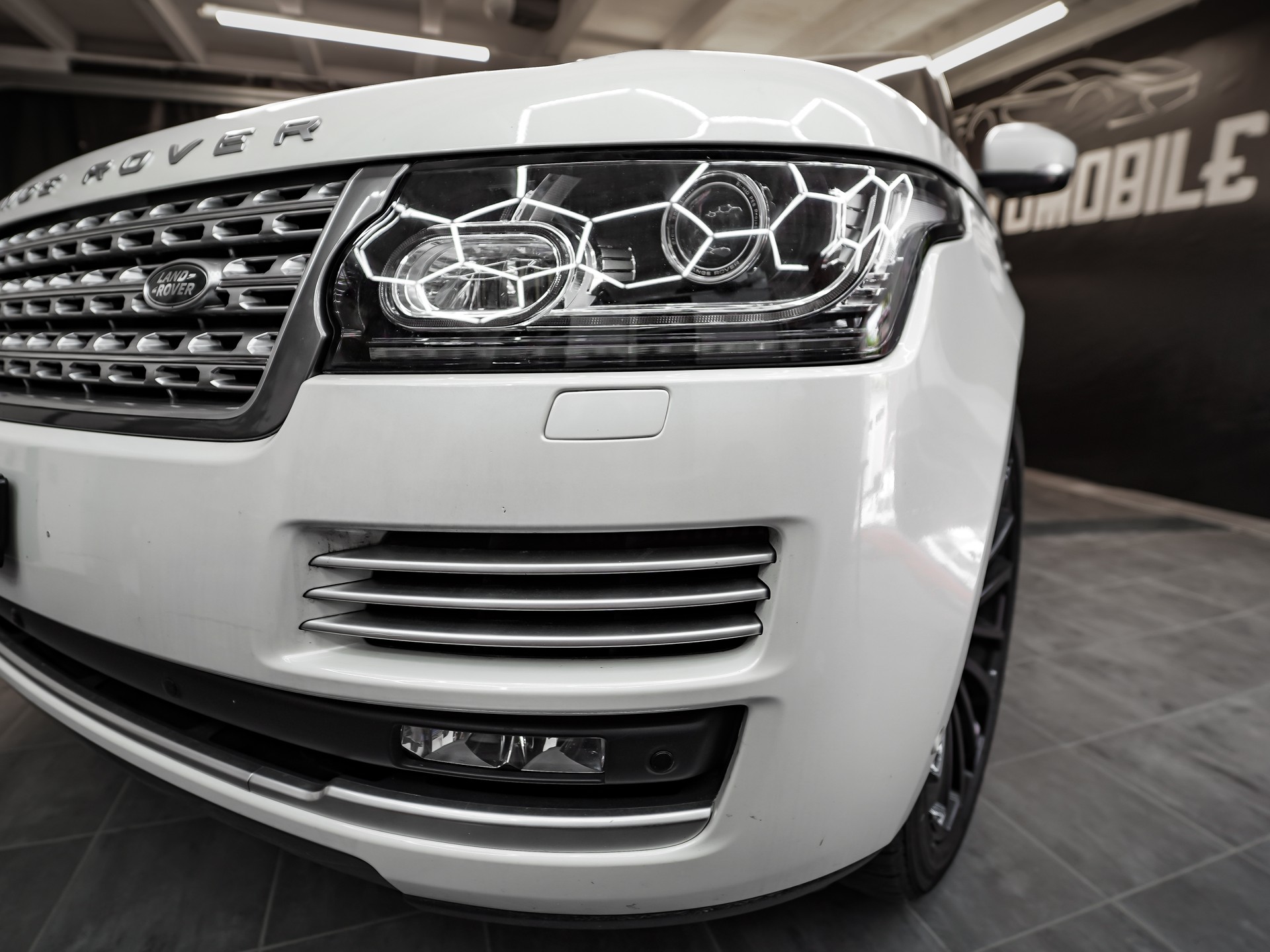 LAND ROVER Range Rover 4.4 SDV8 Autobiography Automatic-showroom-element-2