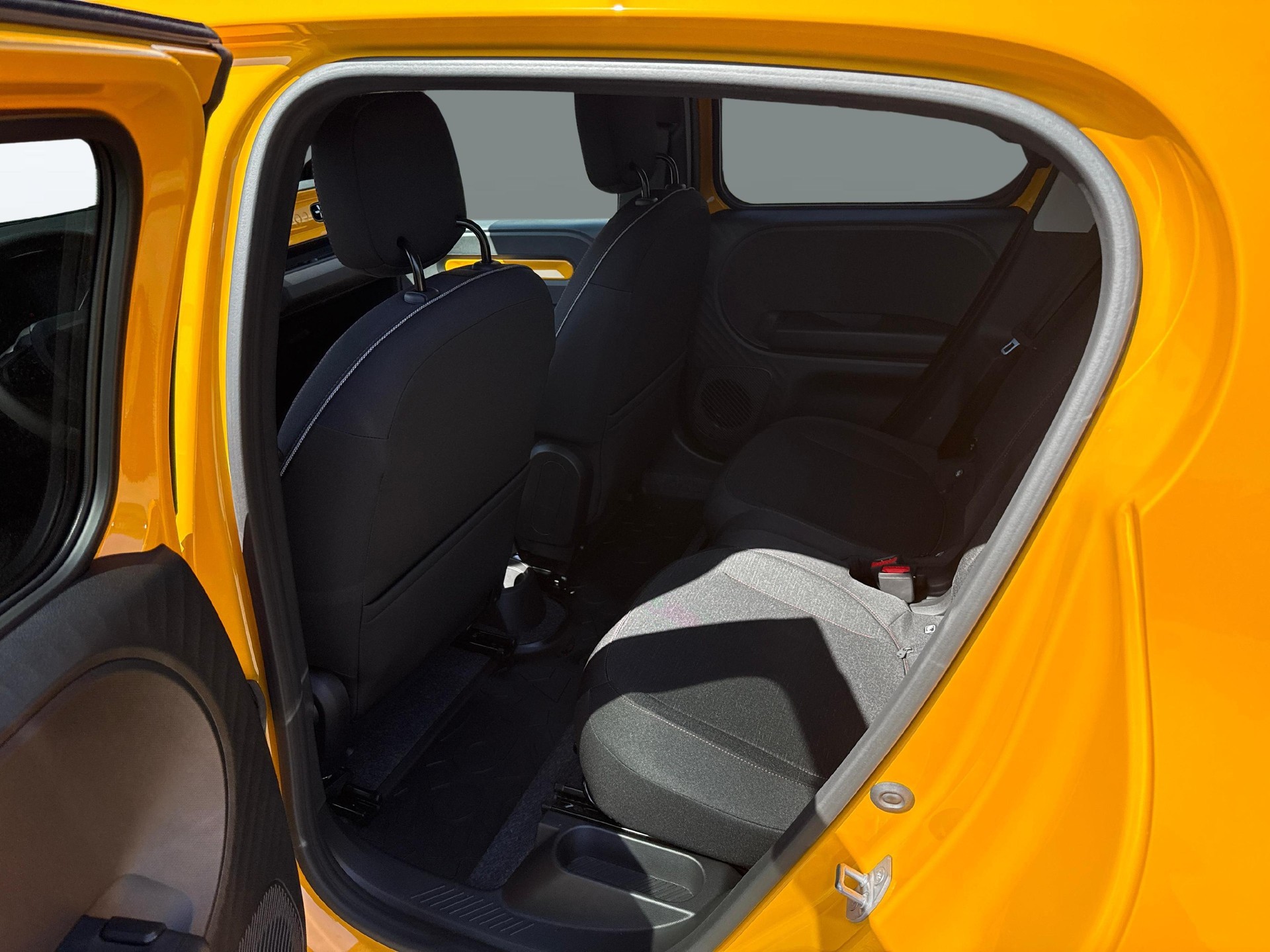 RENAULT Twingo E-Tech Urban Range techno-image-10