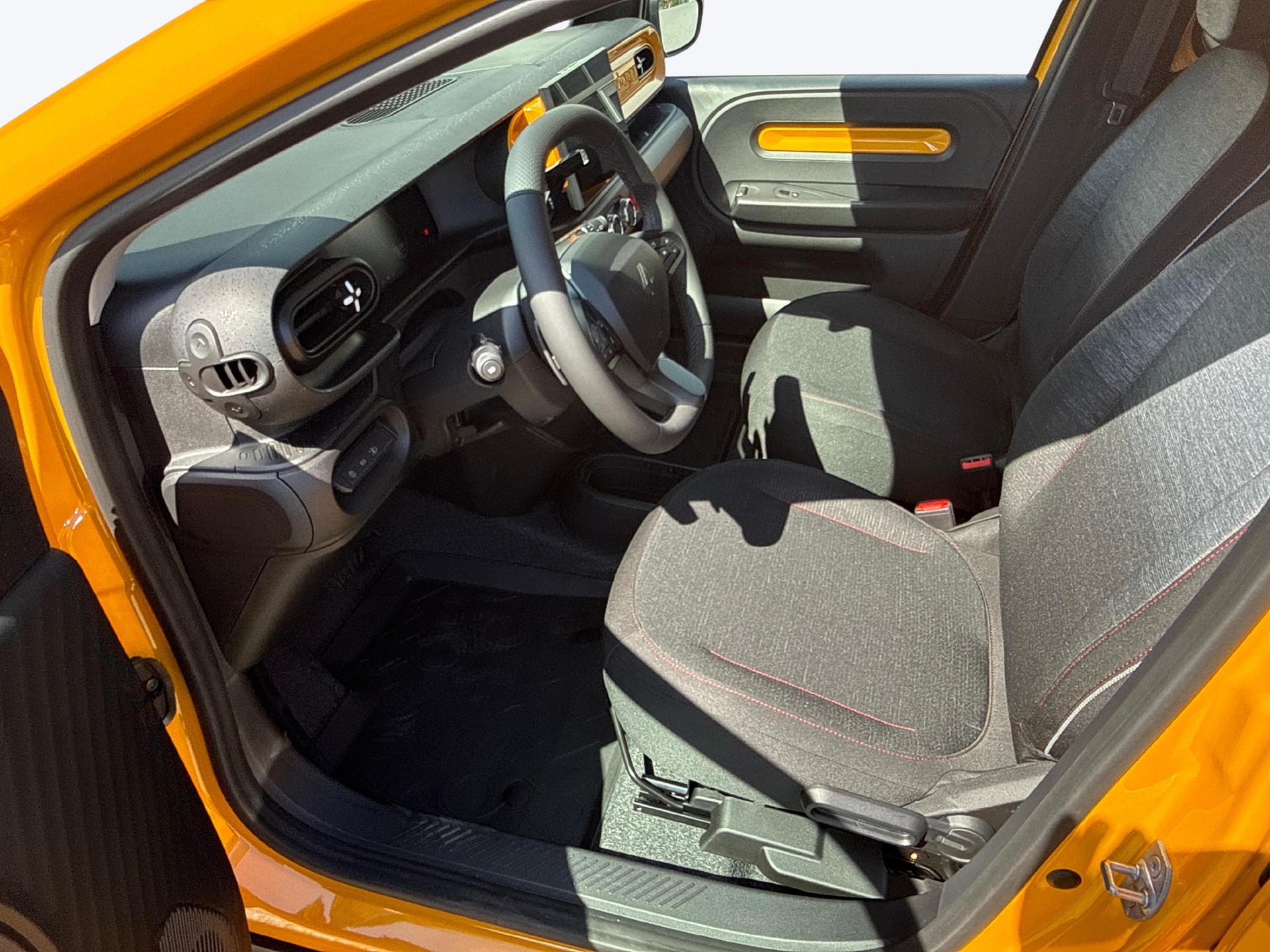 RENAULT Twingo E-Tech Urban Range techno-image-9