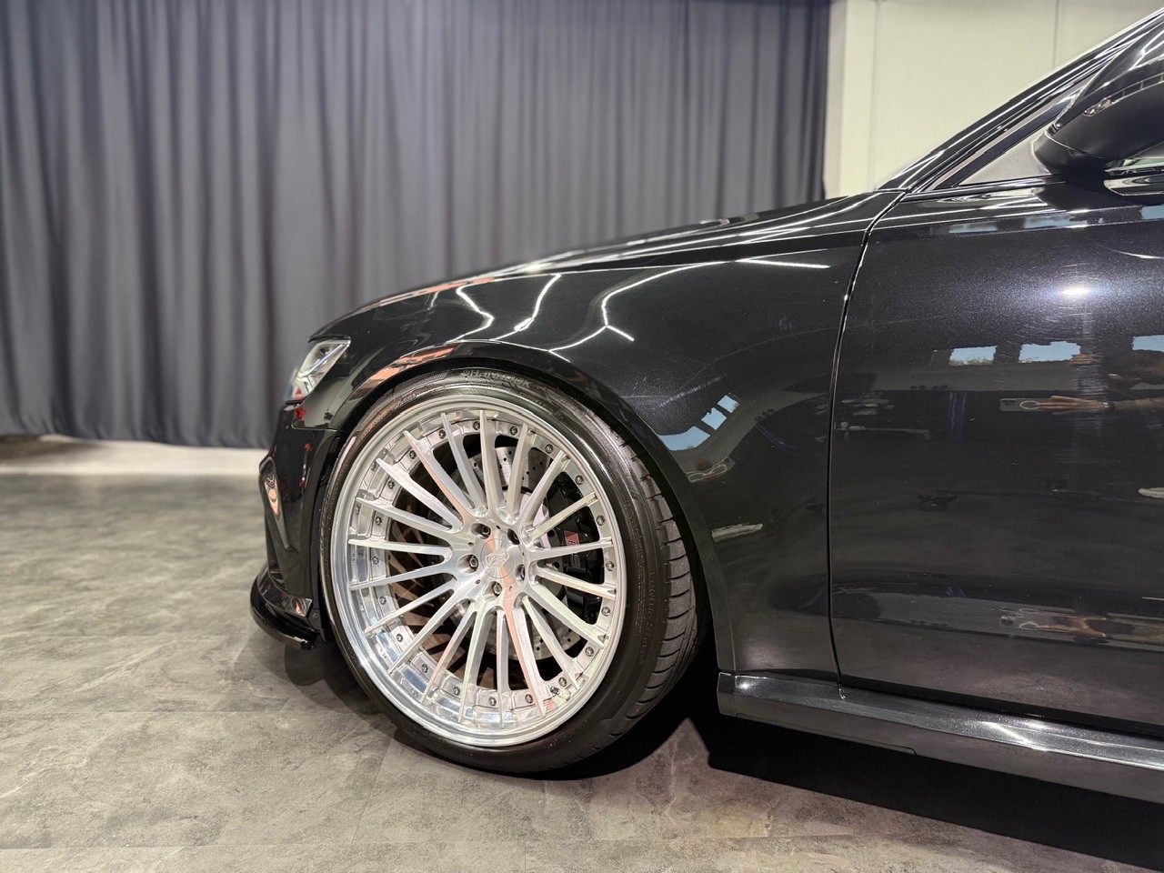 AUDI RS6 Avant 4.0 TFSI V8 quattro | Milltek | PS-Wheels | Carbon | Luftfahrwerk-image-4