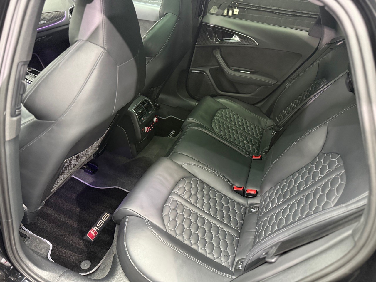 AUDI RS6 Avant 4.0 TFSI V8 quattro | Milltek | PS-Wheels | Carbon | Luftfahrwerk-image-19