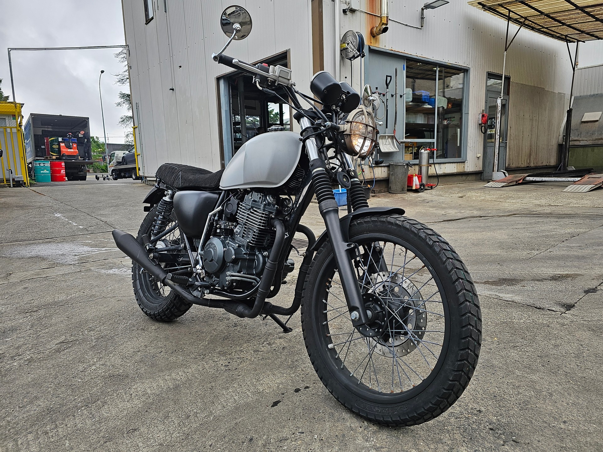 MASH 400 Scrambler