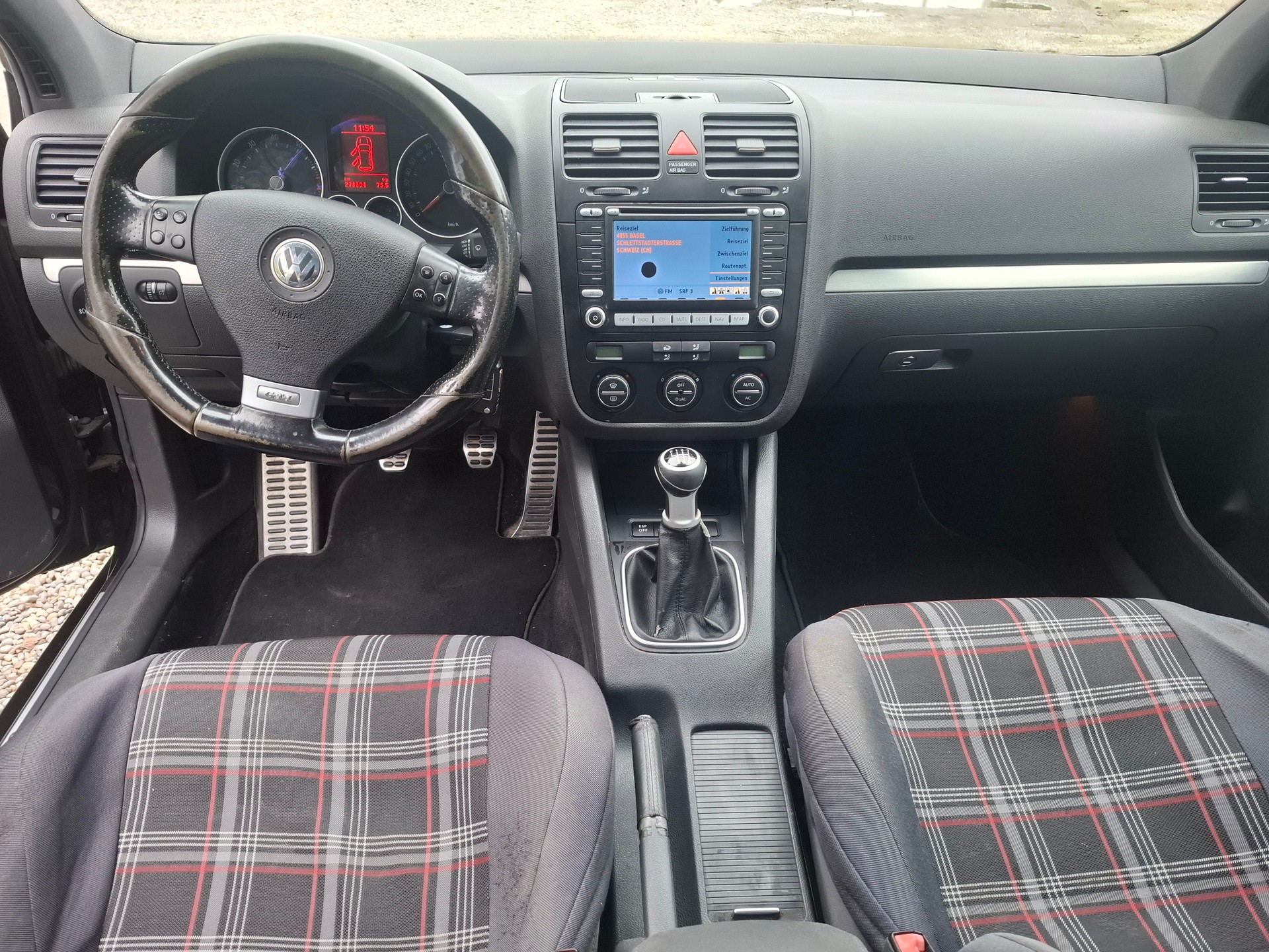 VW Golf 2.0 TFSI GTI-image-9