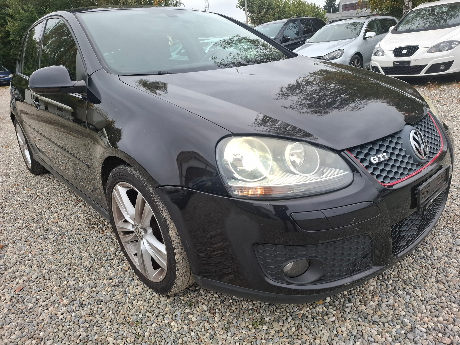 VW Golf 2.0 TFSI GTI-image-1