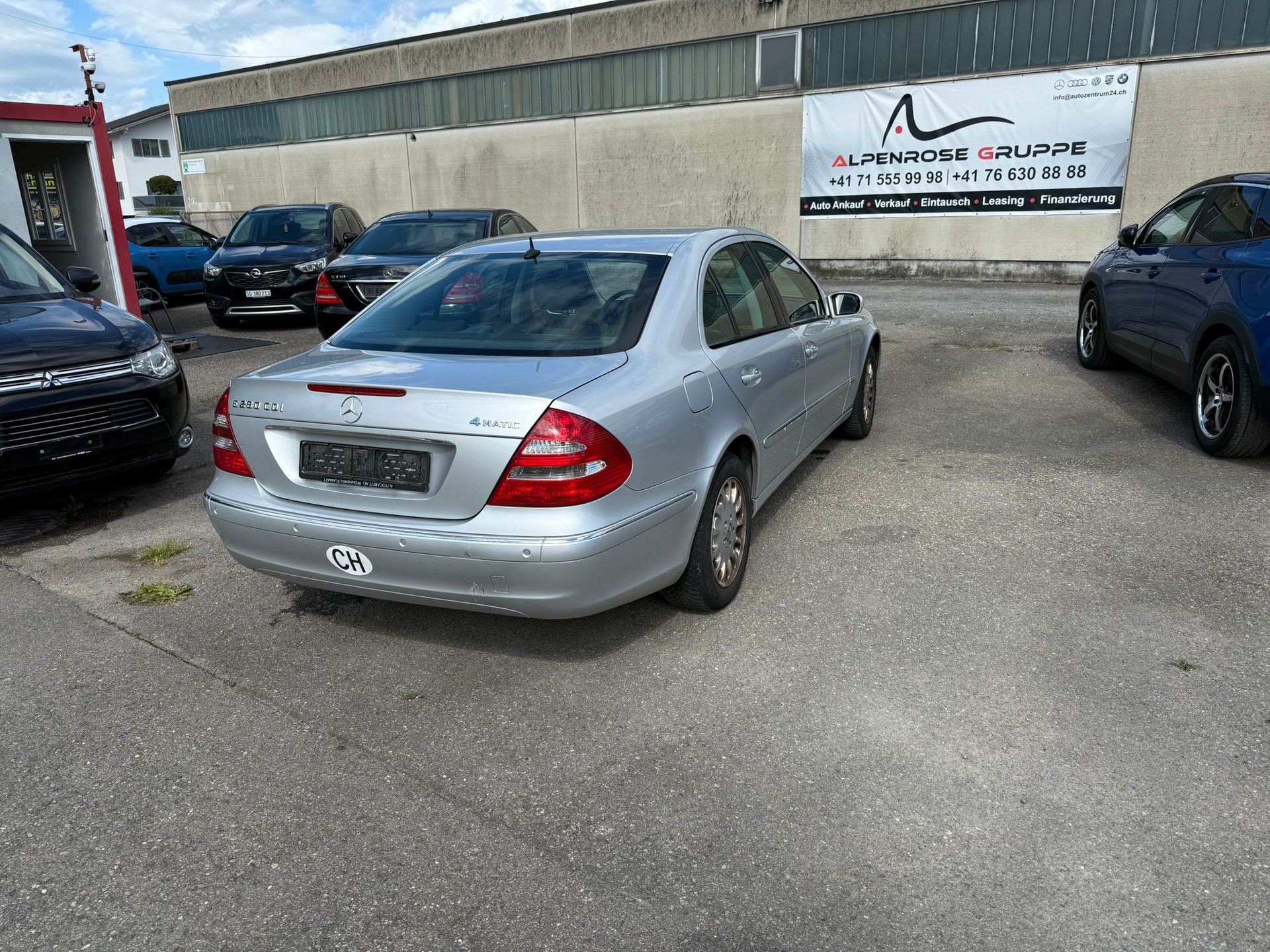 MERCEDES-BENZ E 280 CDI Elégance 4Matic Automatic-image-4