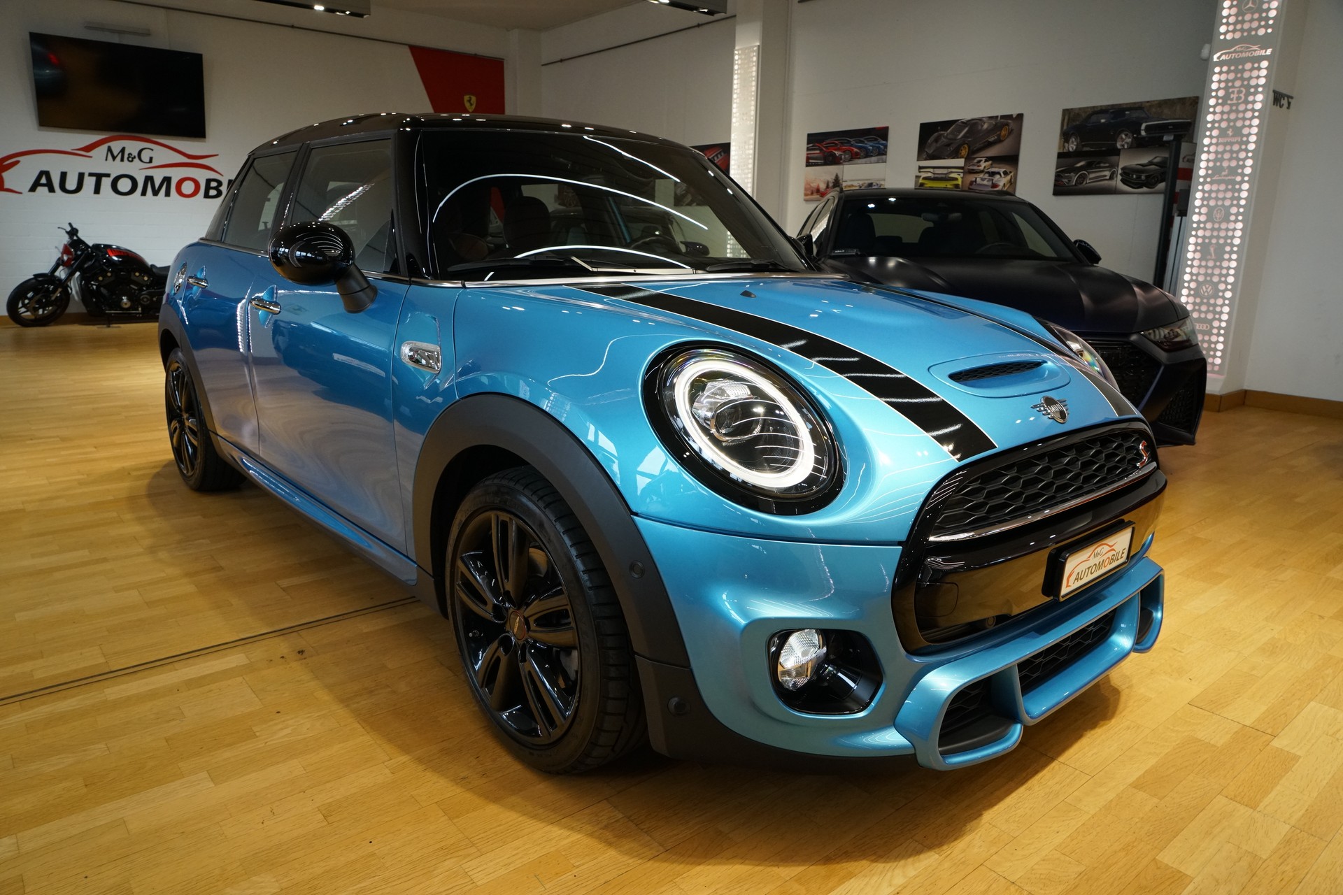 MINI Cooper S Steptronic DKG-showroom-element-2