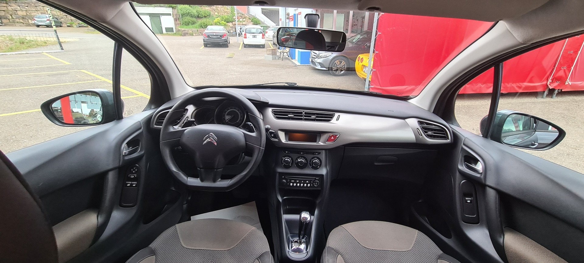 CITROEN C3 1.2i Exclusive ETG5-image-11