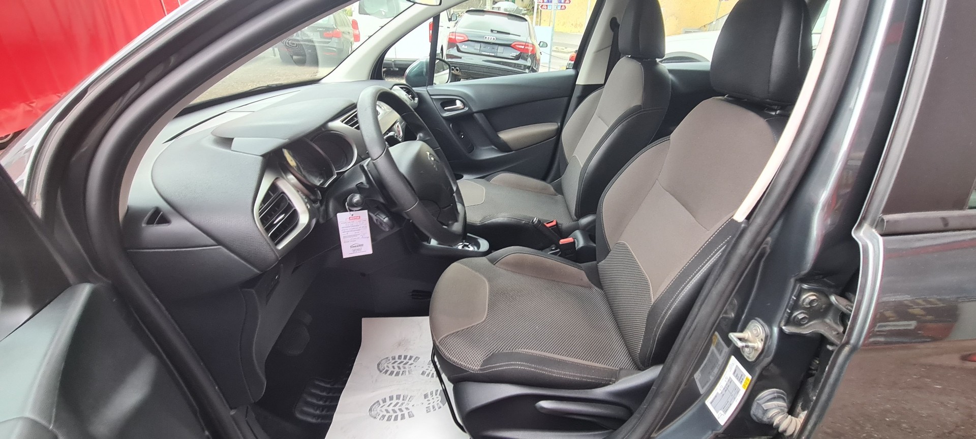 CITROEN C3 1.2i Exclusive ETG5-image-15